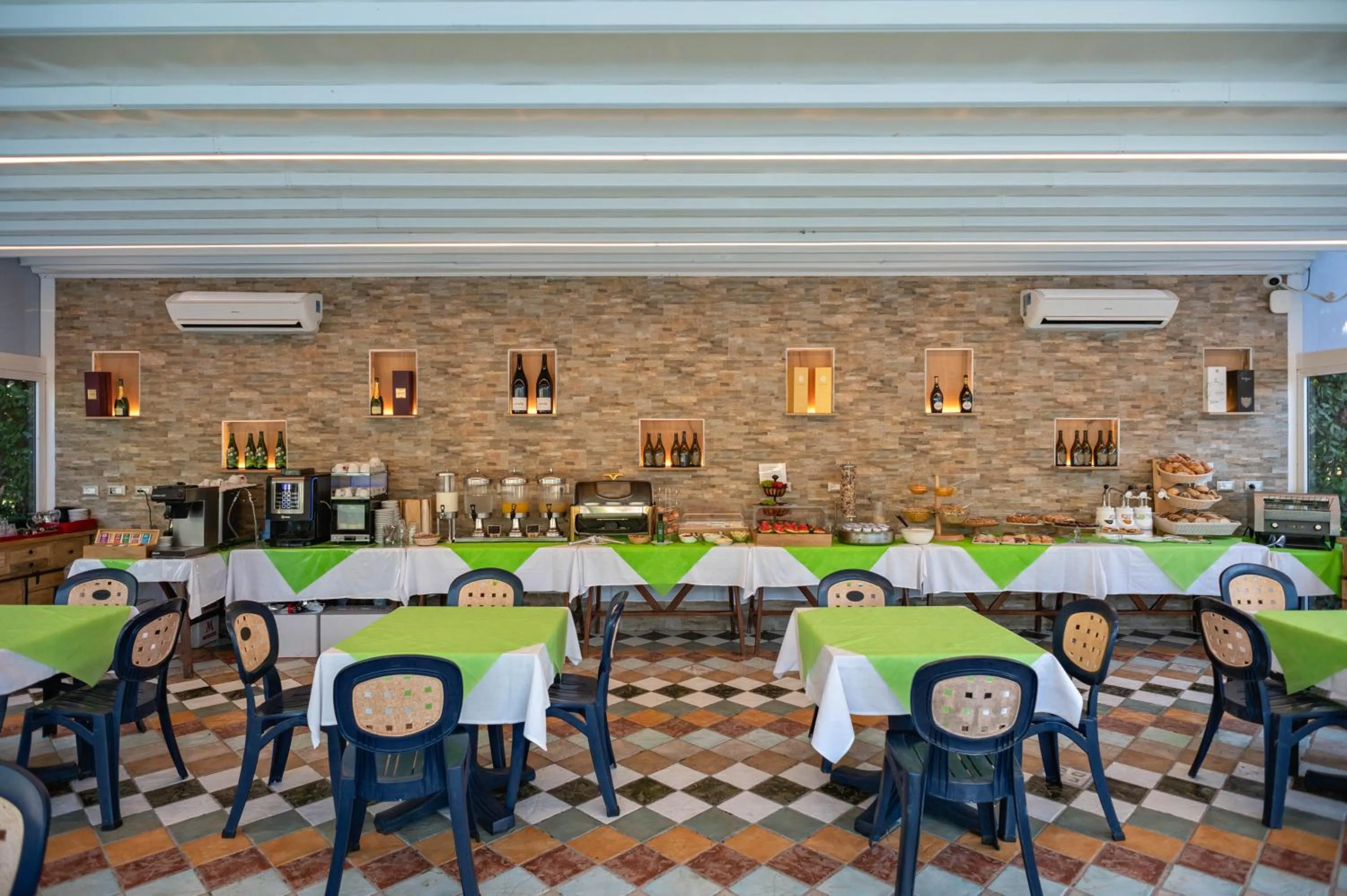 Breakfast in Villa Corte Degli Dei