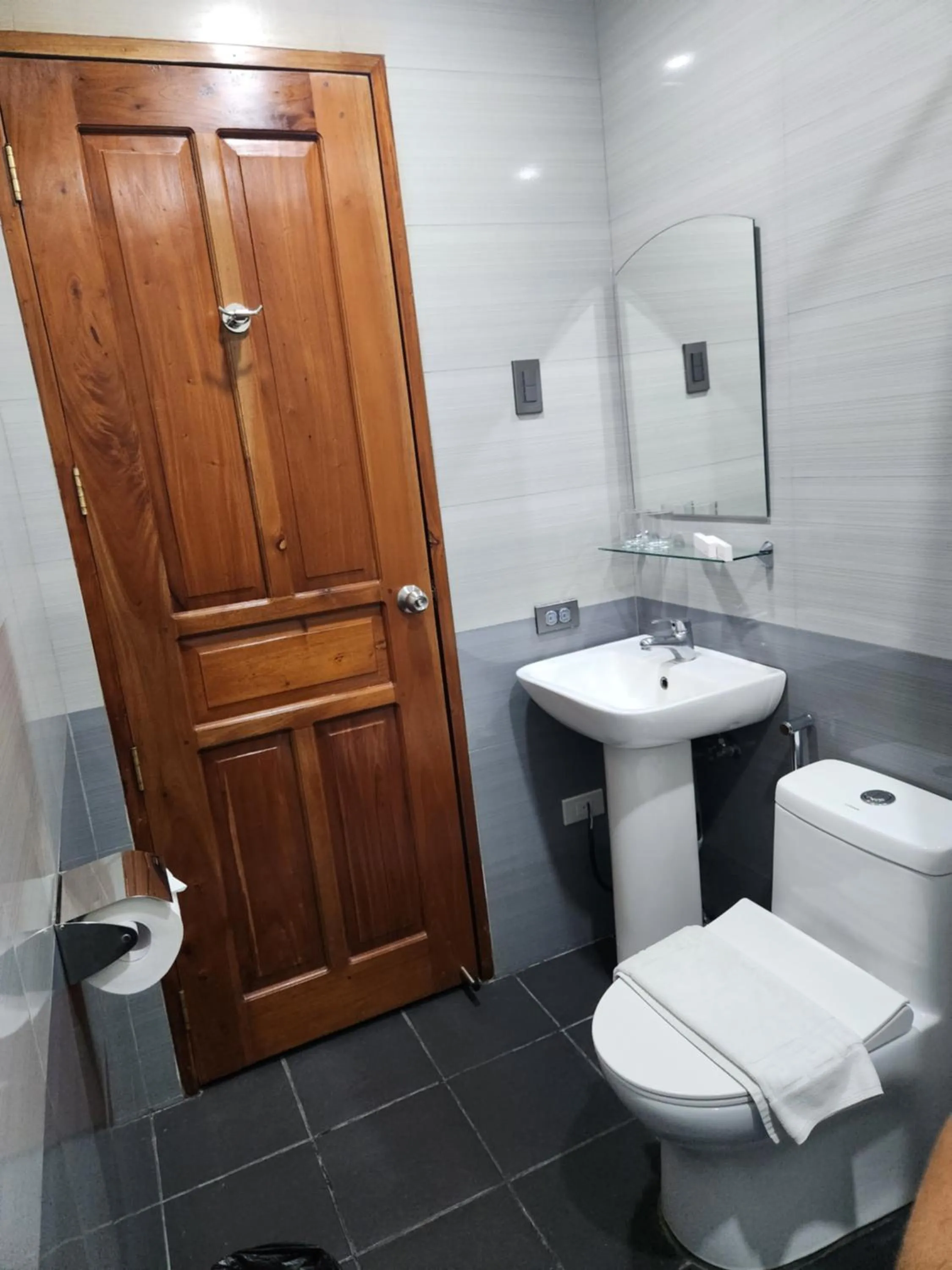 Bathroom in Hotel Herencia 625