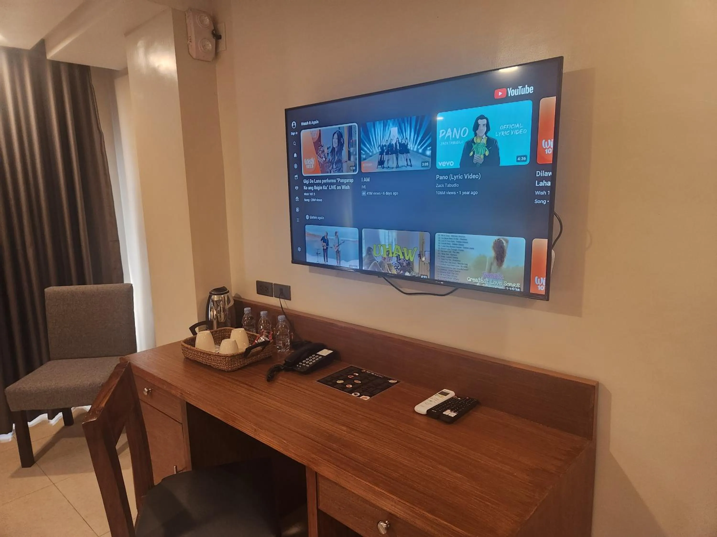 Evening entertainment in Hotel Herencia 625