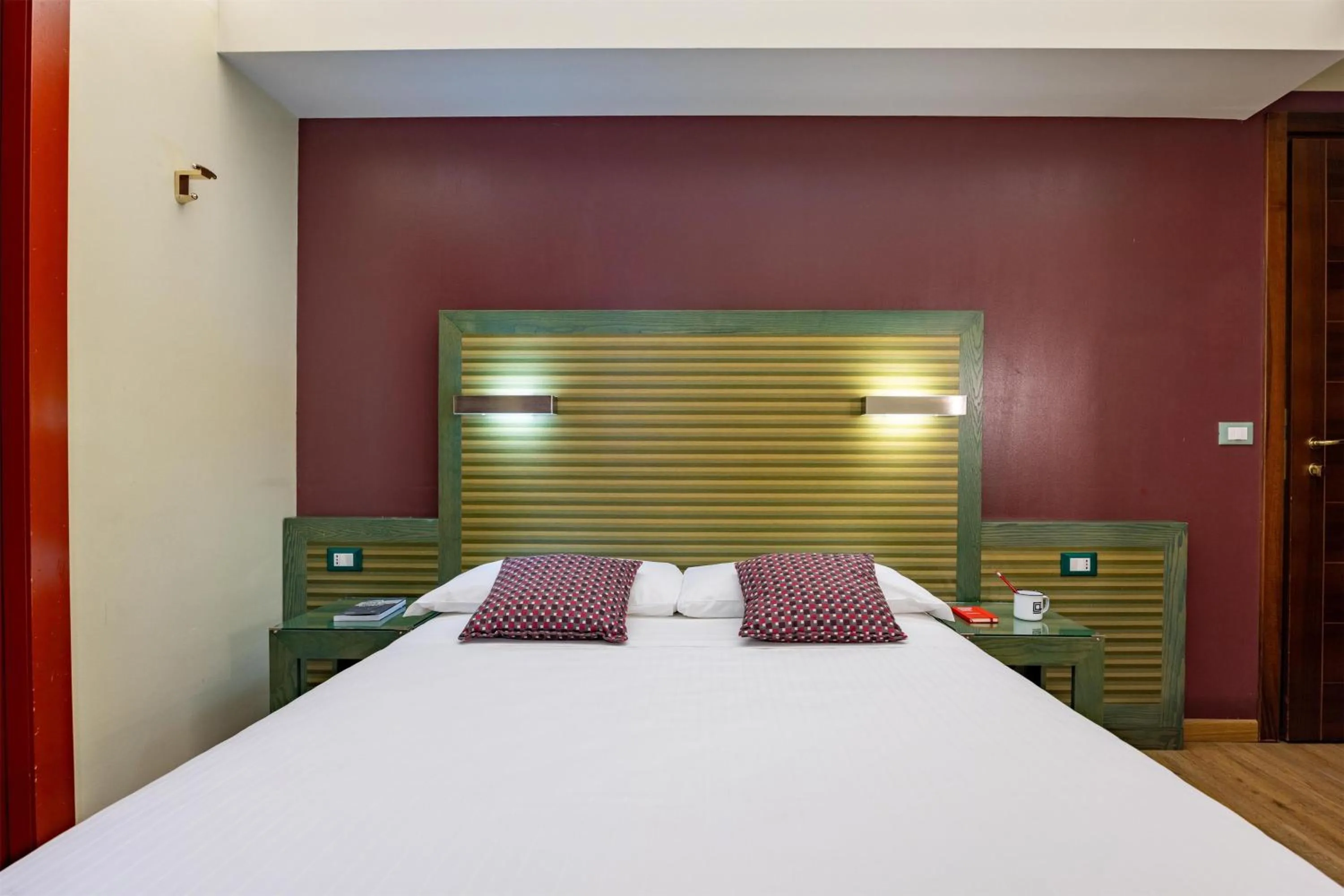 Bedroom, Bed in La Villa - Sure Hotel Collection by Best Western