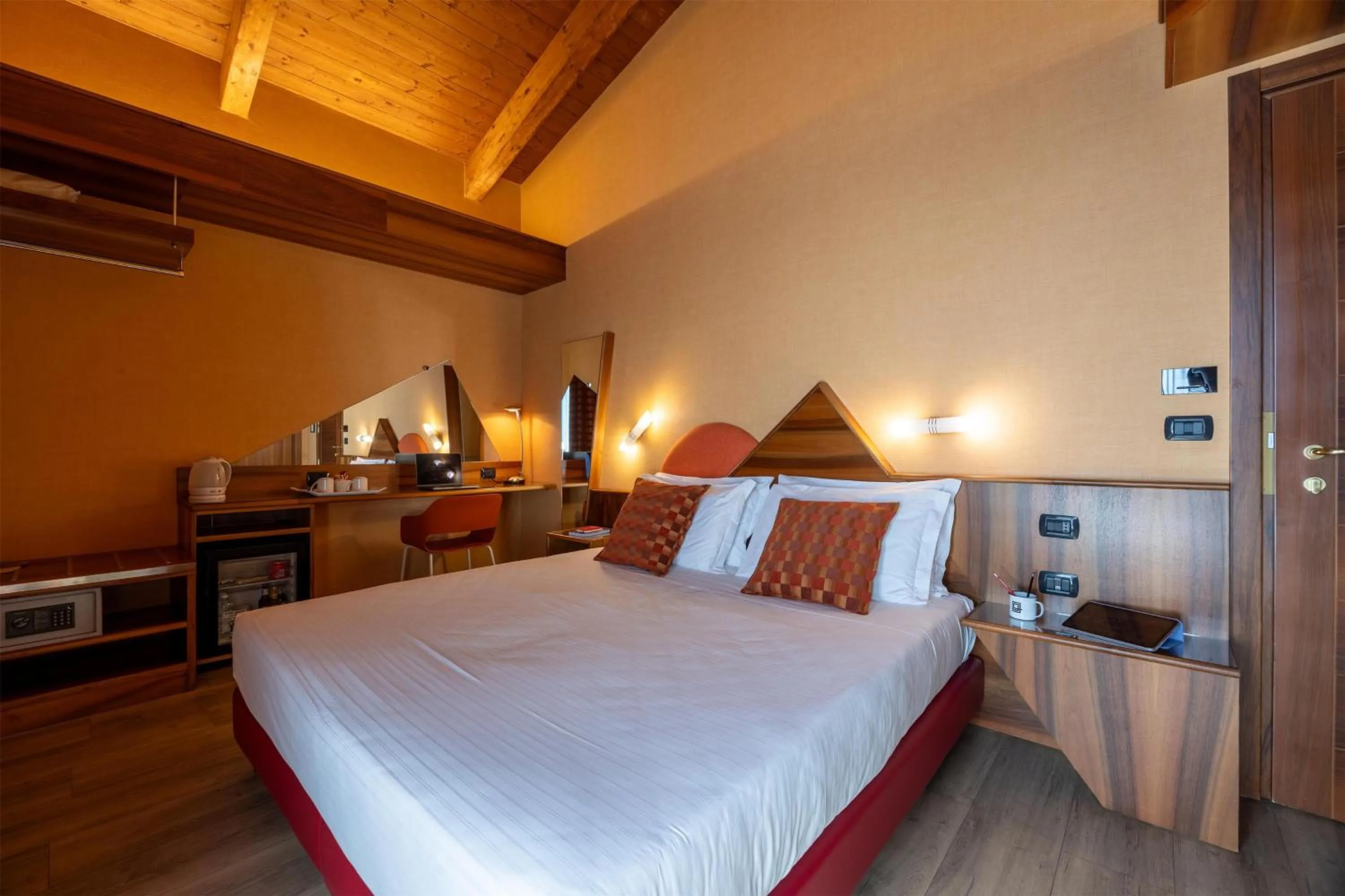 Bedroom, Bed in La Villa - Sure Hotel Collection by Best Western