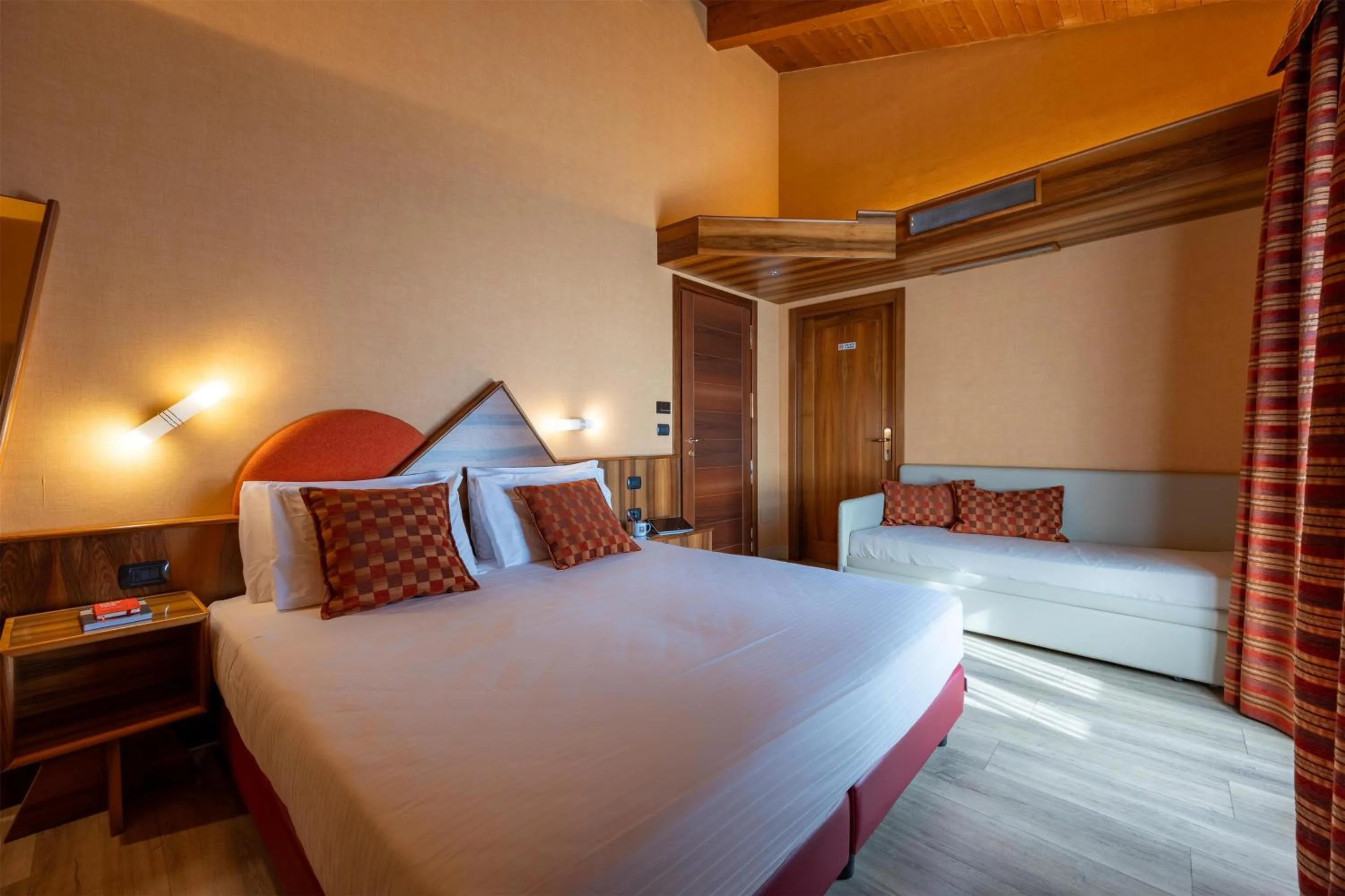 Bedroom, Bed in La Villa - Sure Hotel Collection by Best Western