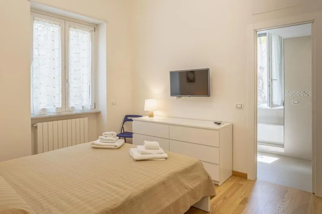 Bed in Pisacane Suite