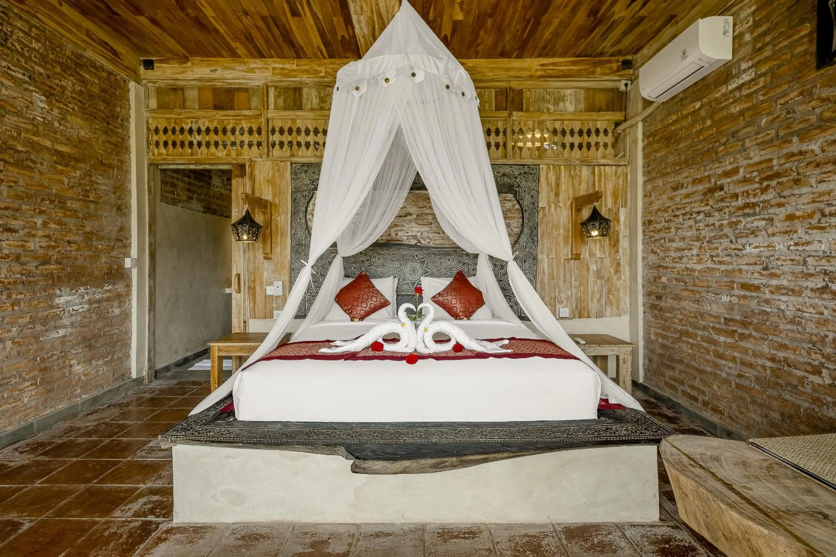 Bed in Joglo Organik Guesthouse