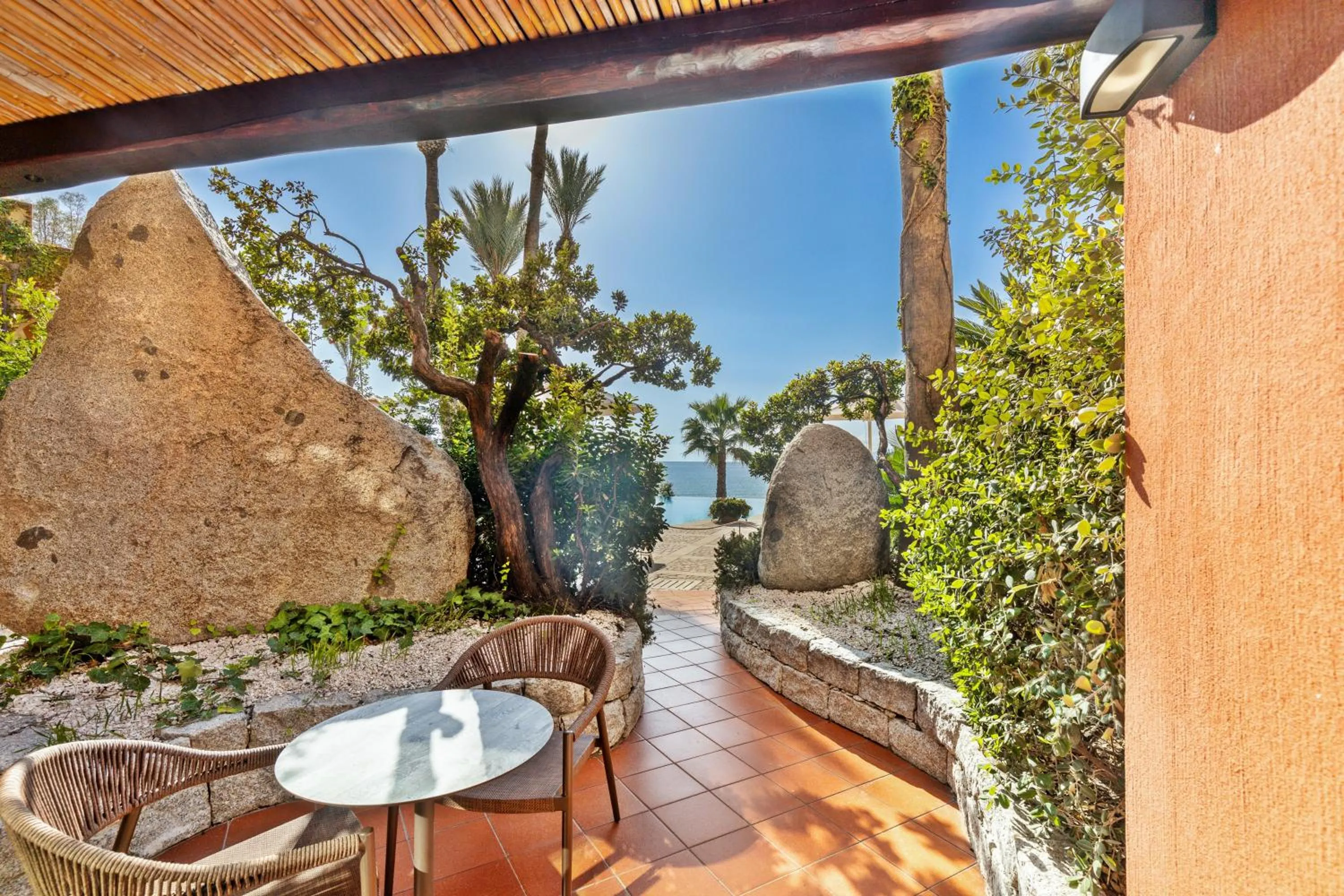 Patio in Hotel La Bitta - Bovis Hotels