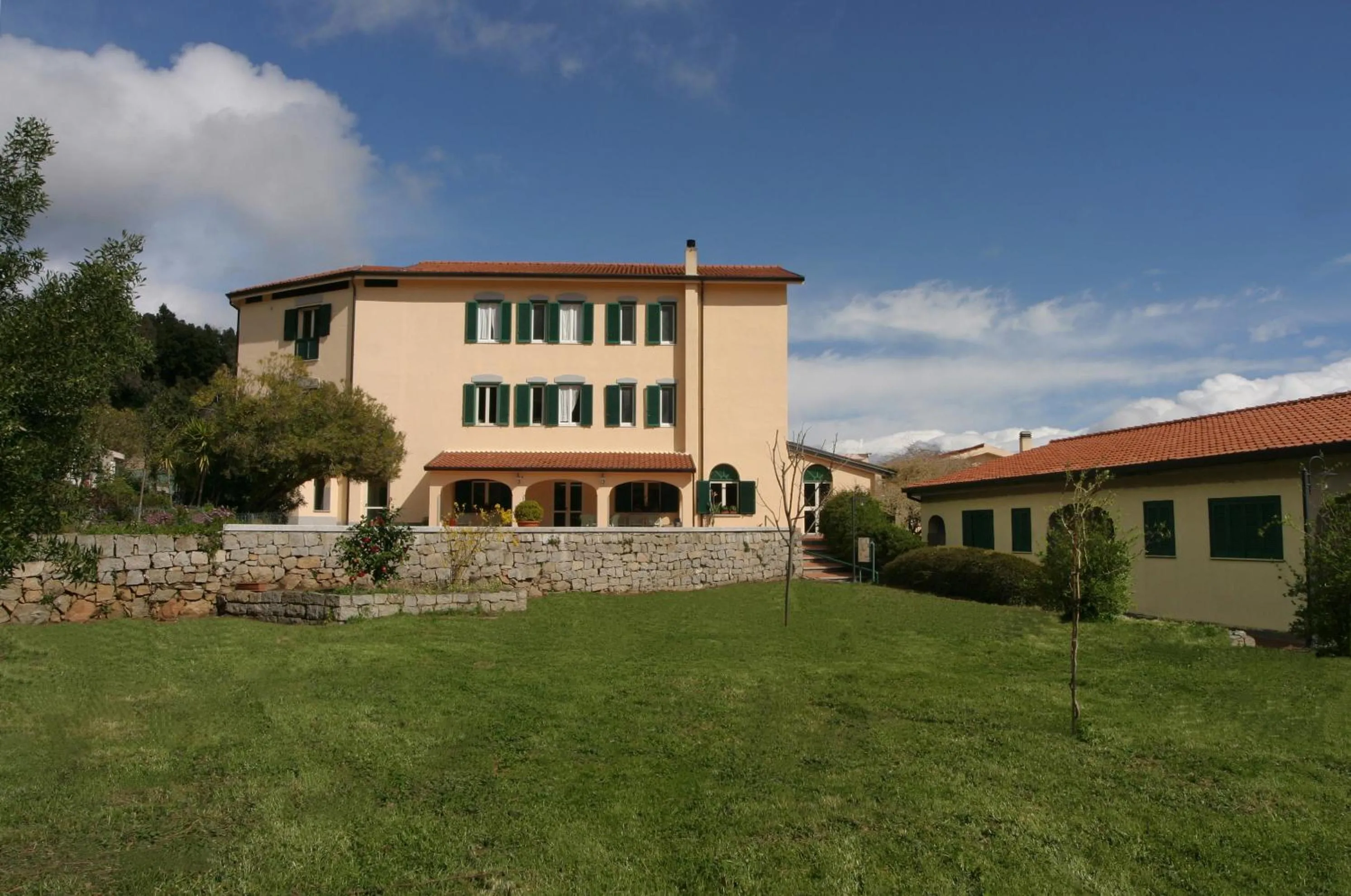 Property building in Hotel Villa Selene