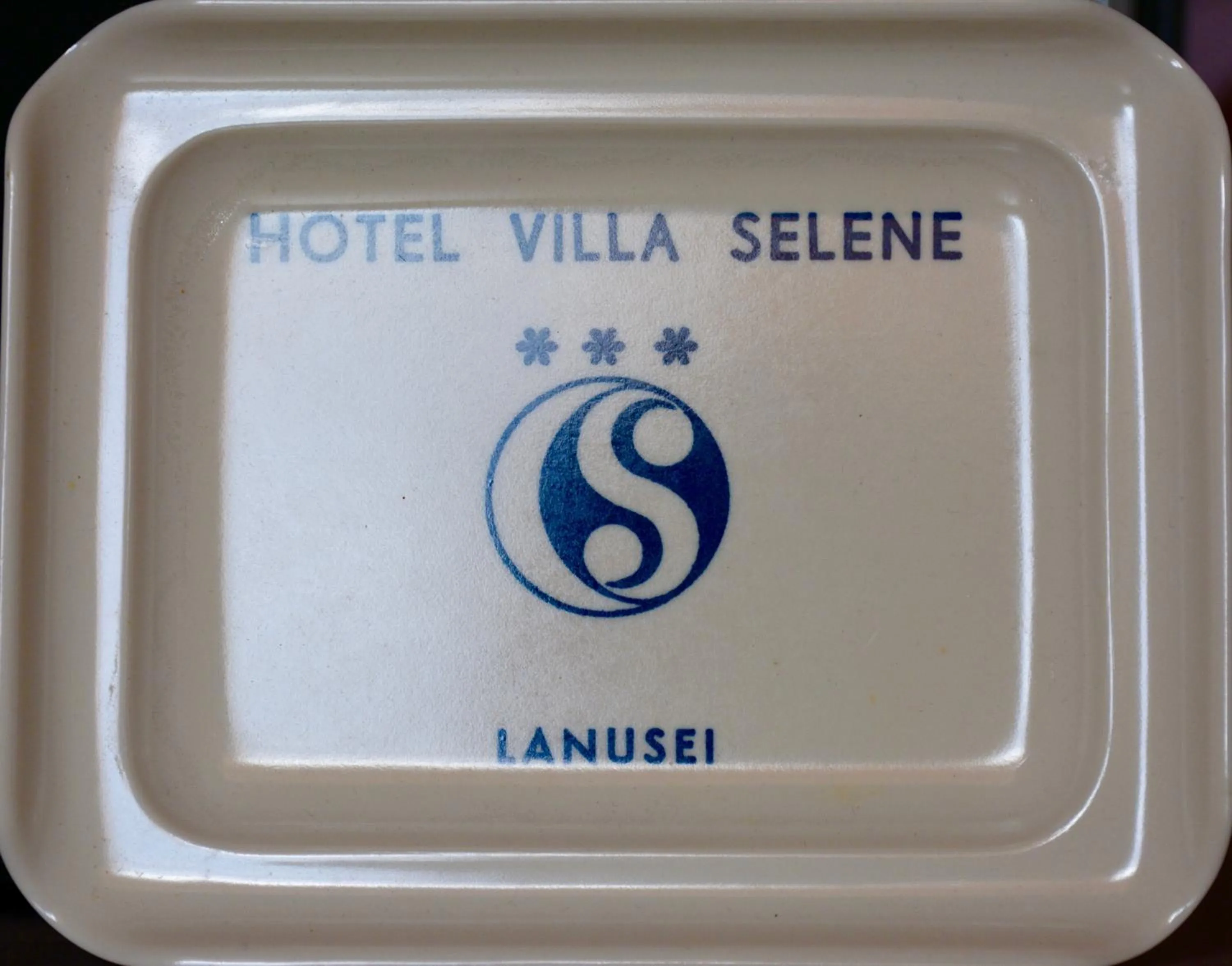 Logo/Certificate/Sign in Hotel Villa Selene