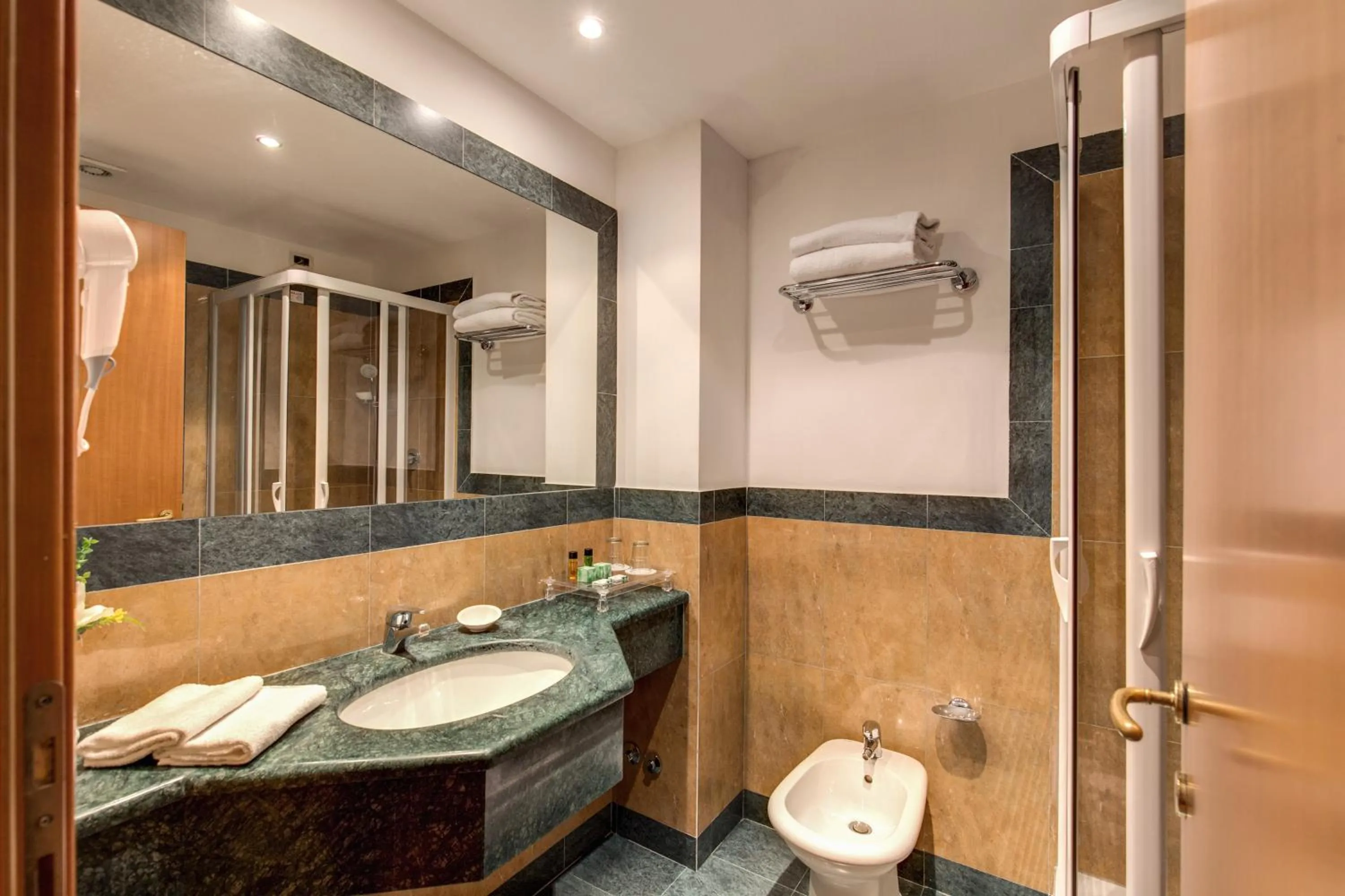 Bathroom in Hotel Impero