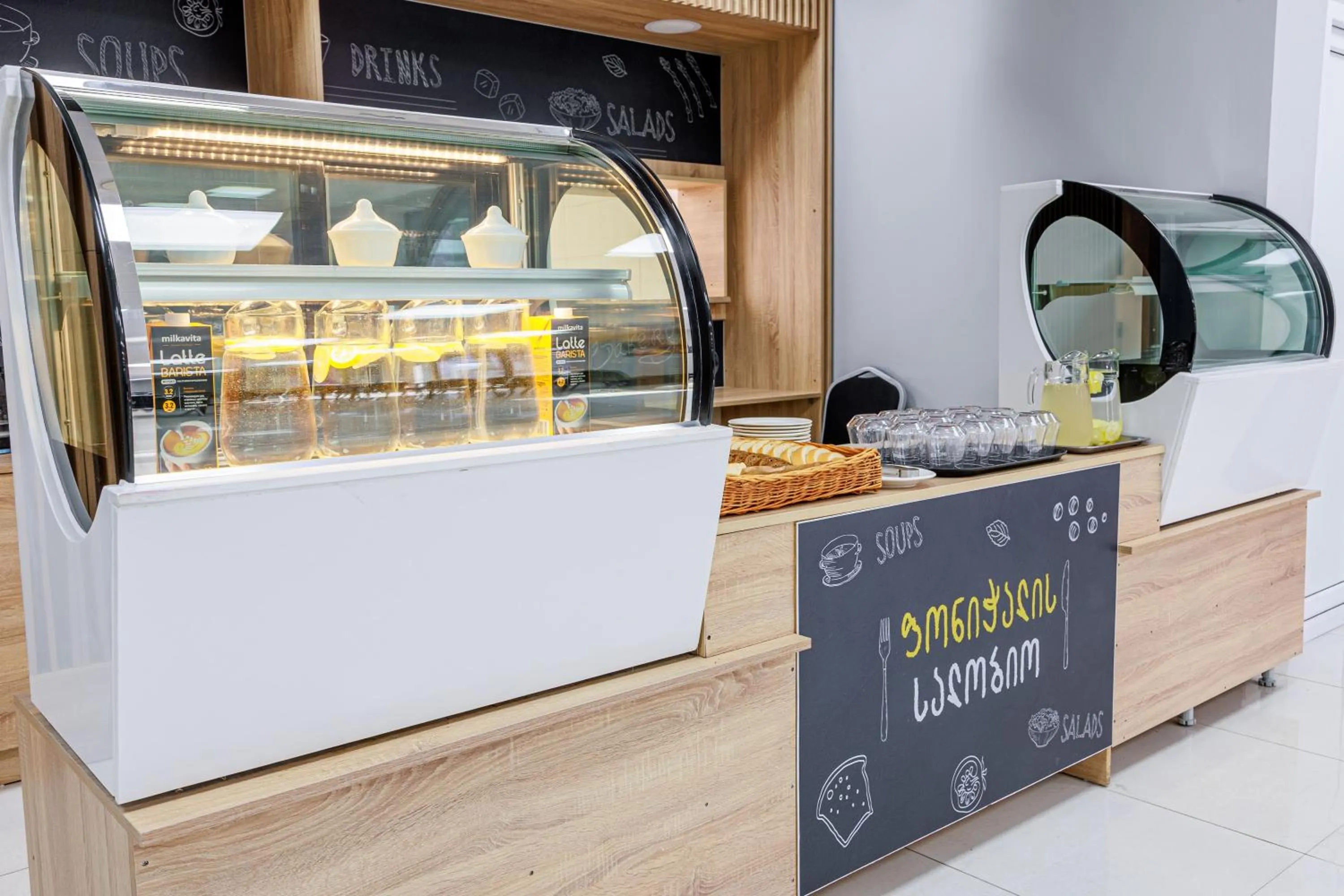 Breakfast in Route Hotel