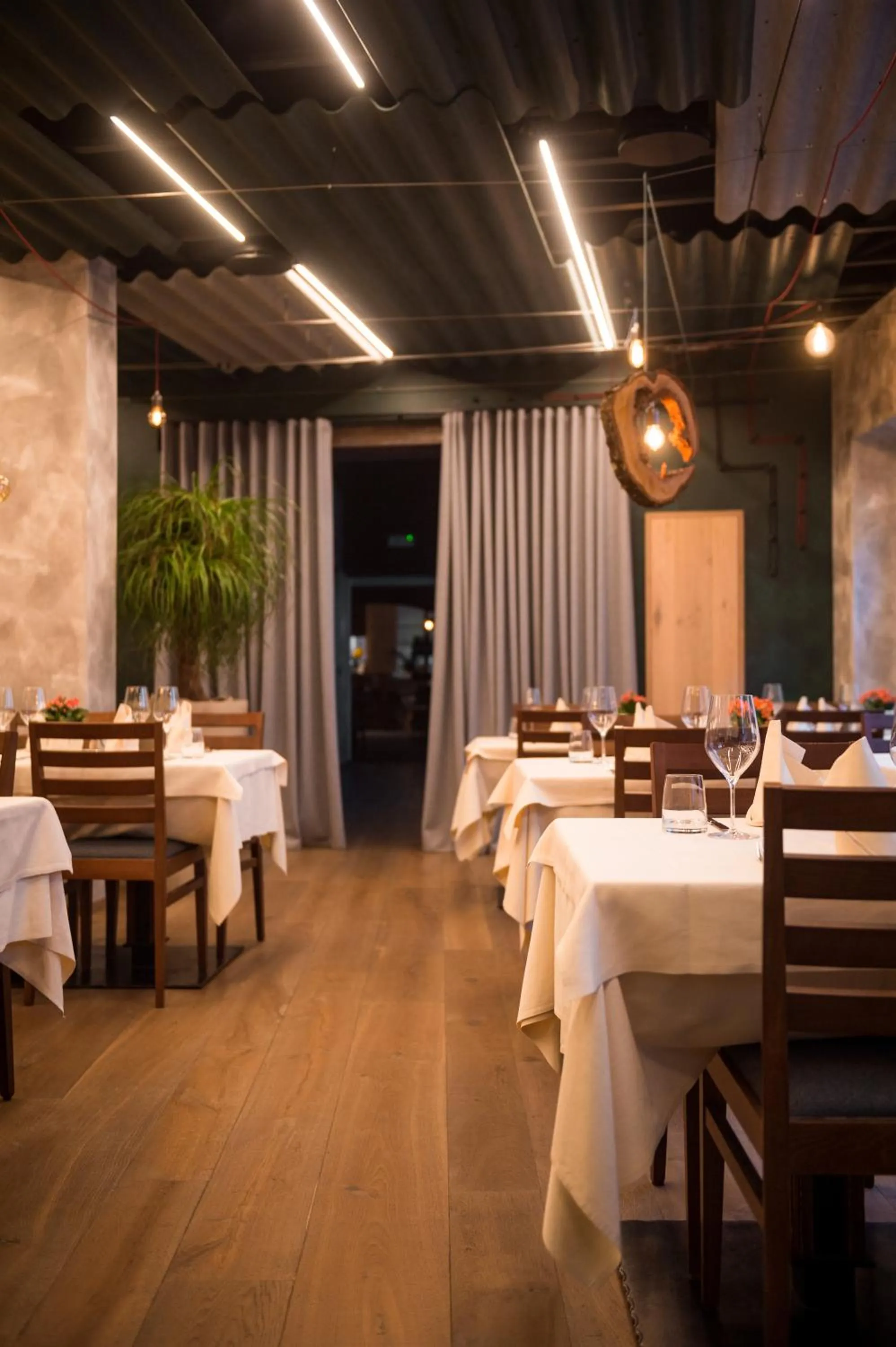 Restaurant/places to eat in KRONE eat drink stay