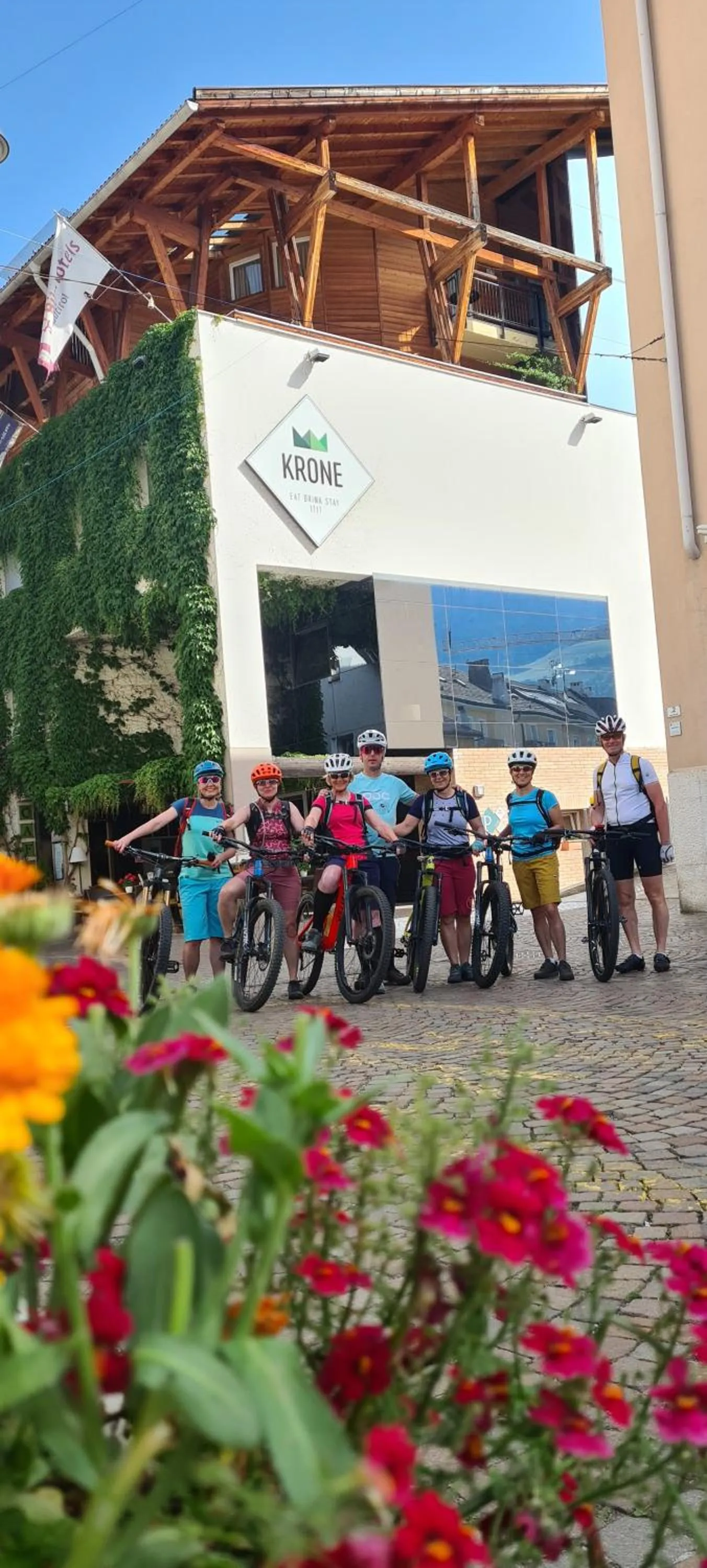 Cycling in KRONE eat drink stay