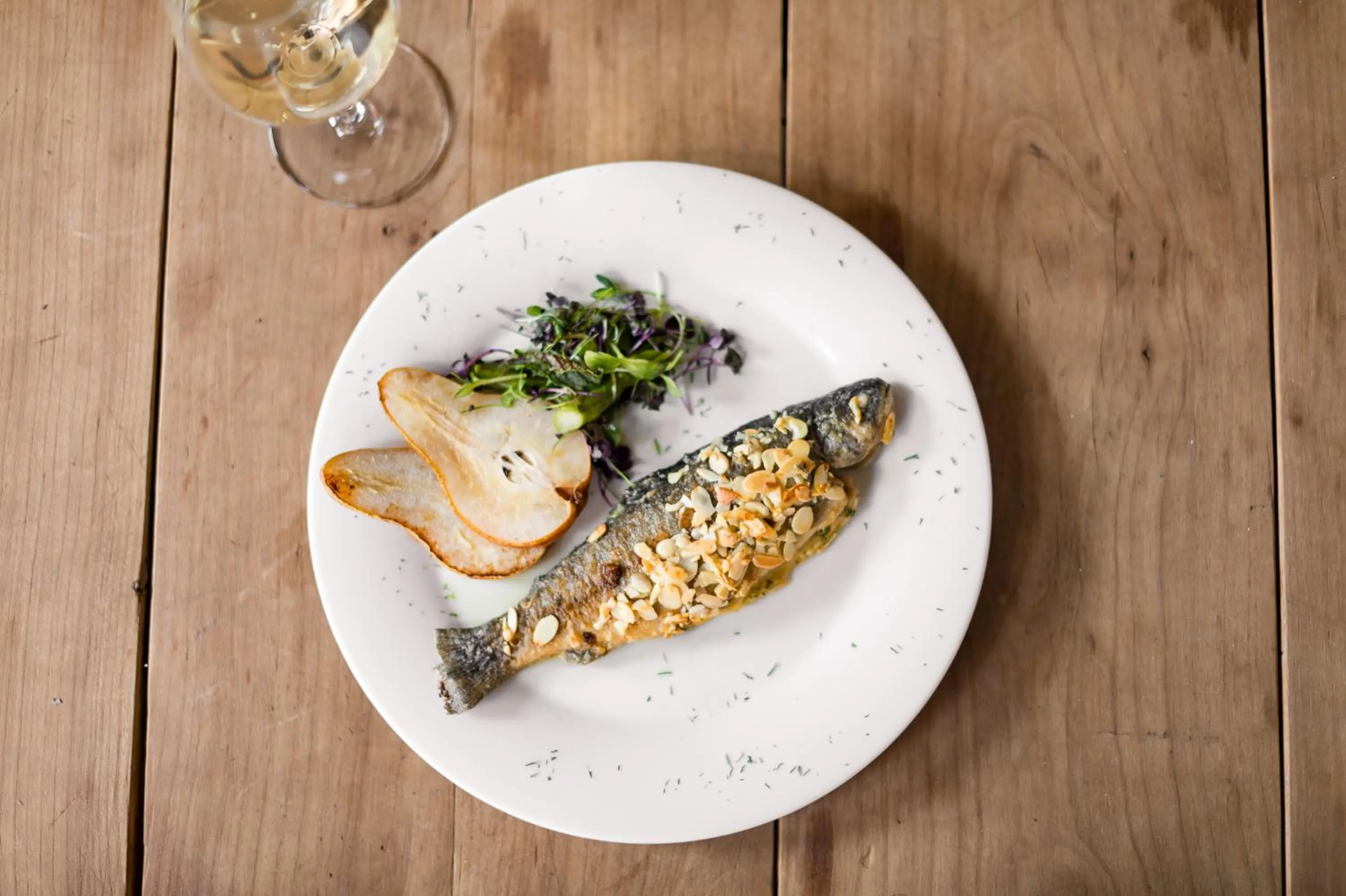 Food and drinks in KRONE eat drink stay