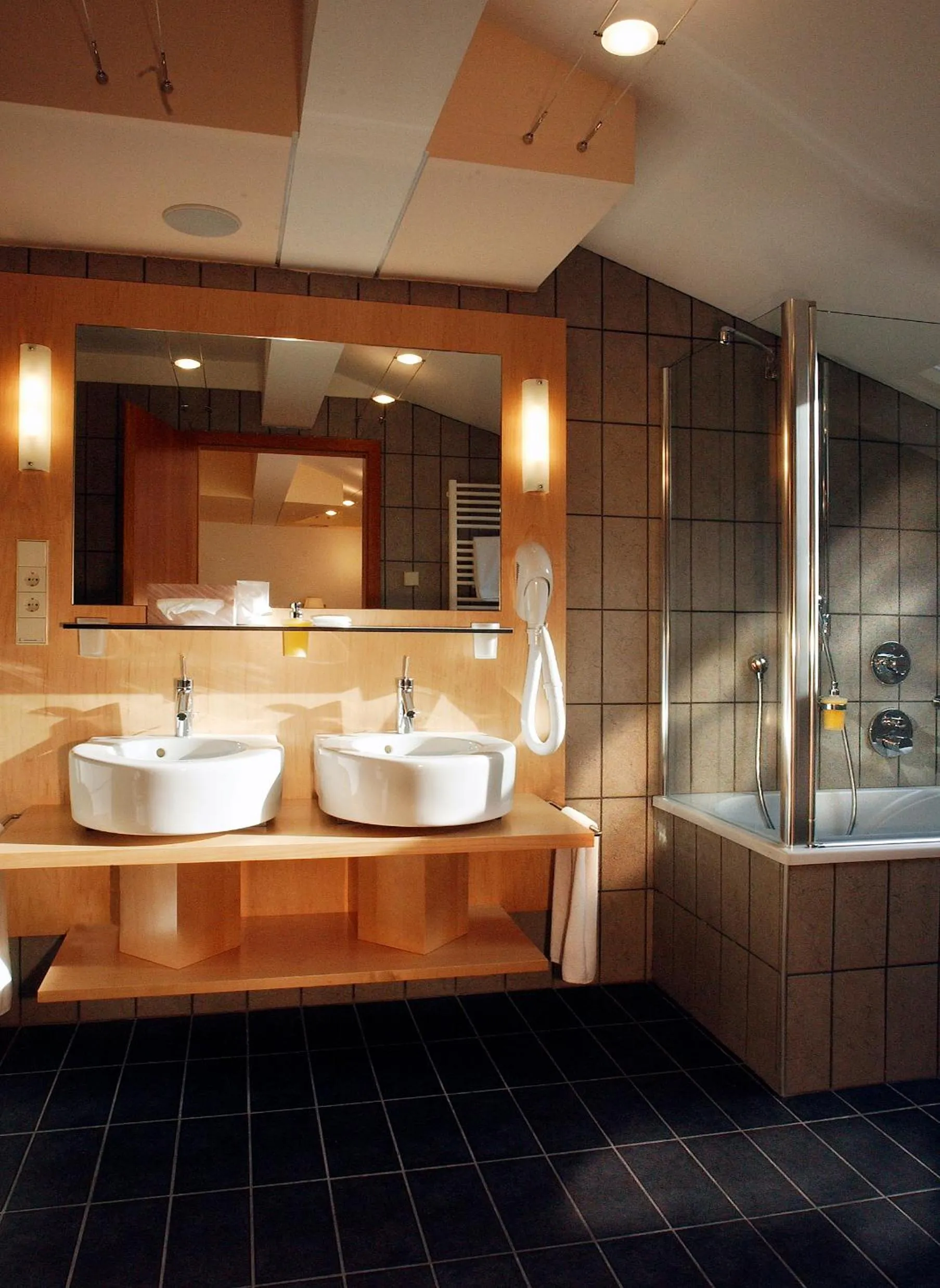 Bathroom in KRONE eat drink stay