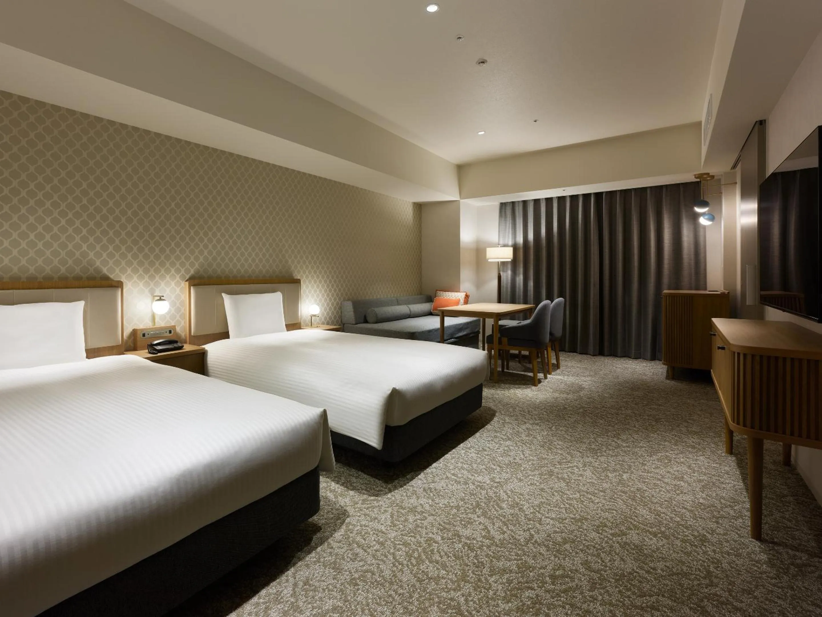 Photo of the whole room, Bed in Mitsui Garden Hotel Kashiwa-no-ha Park Side - Chiba