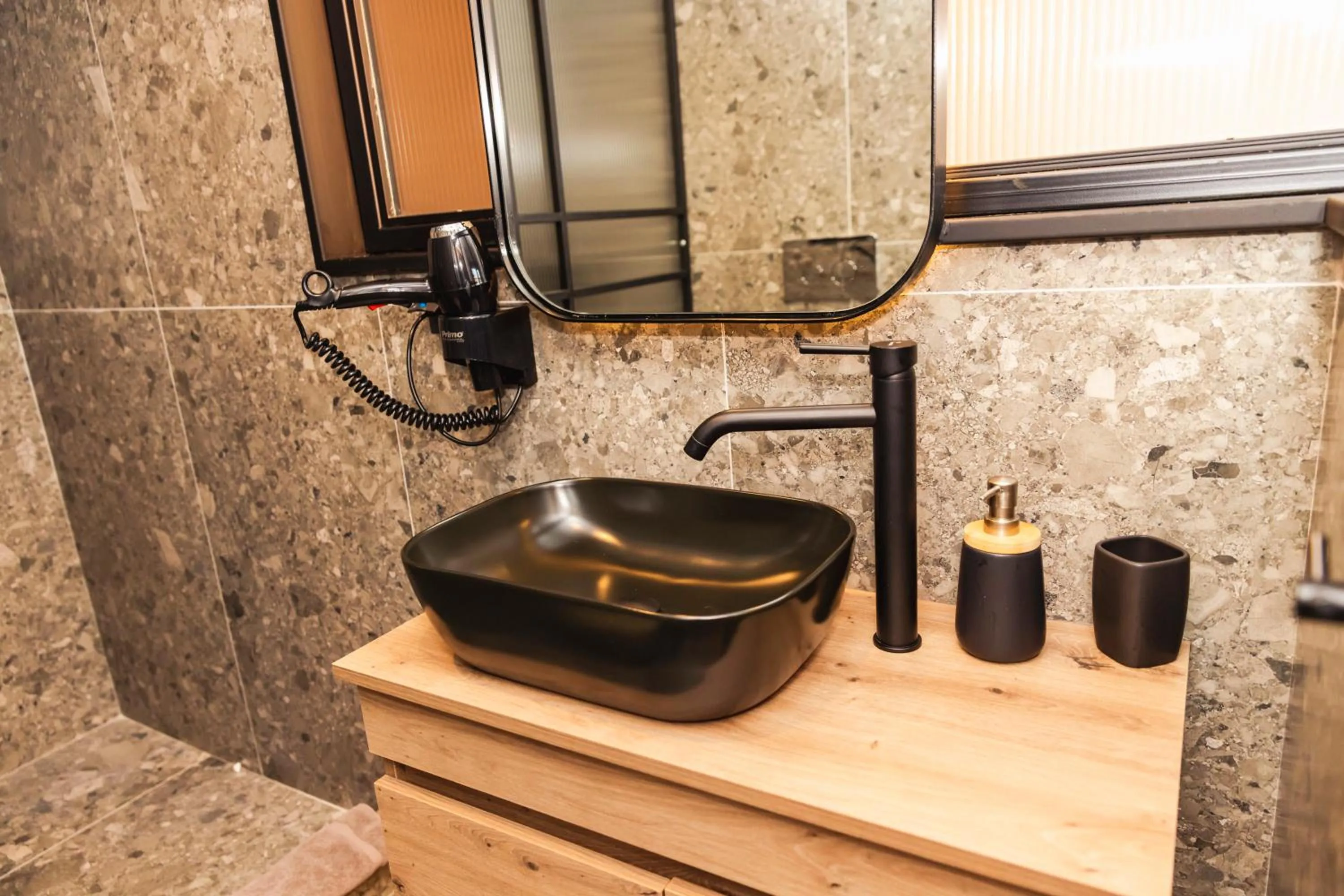 Centrally Elegant Suite by Acropolis