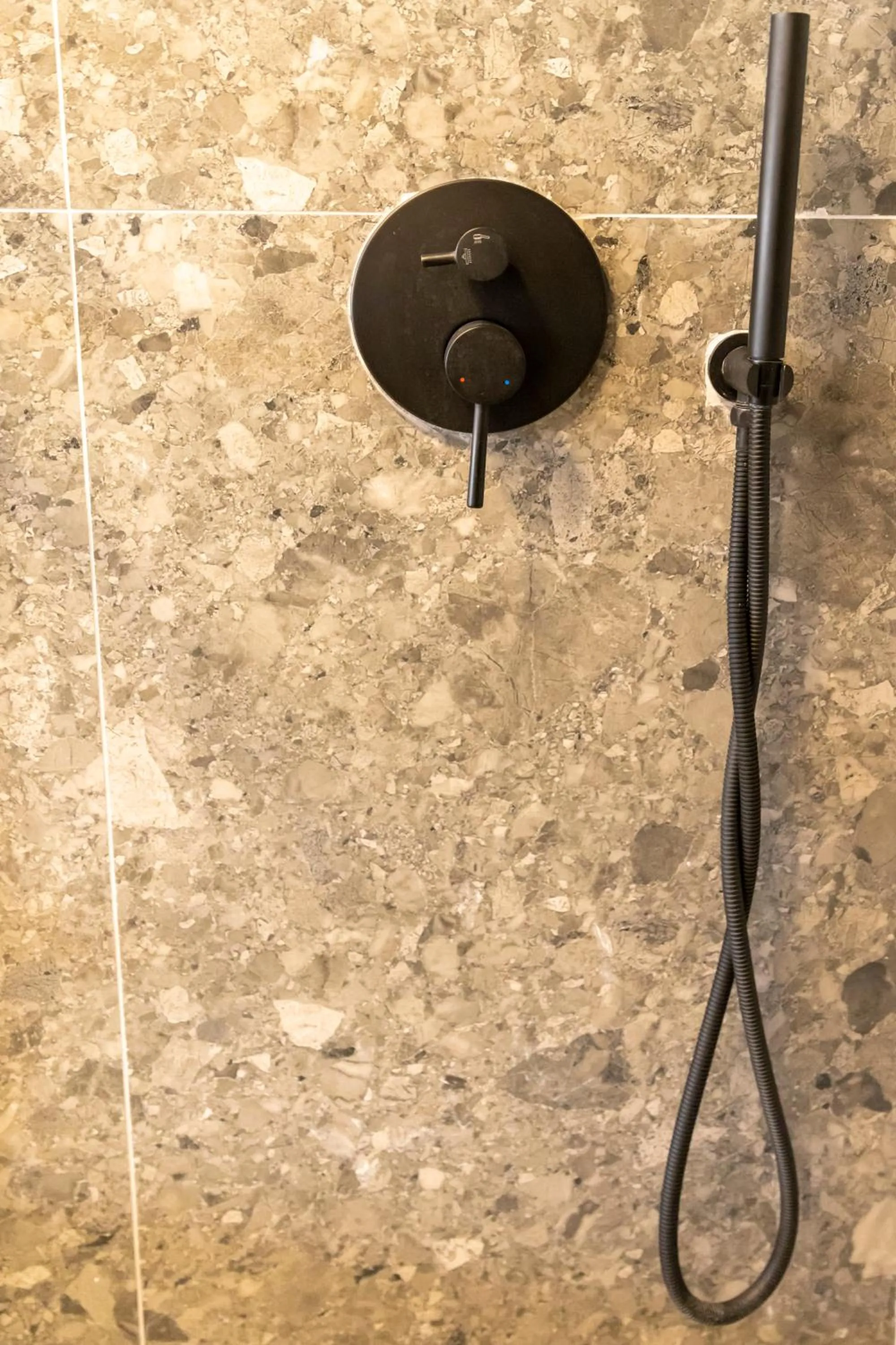 Centrally Elegant Suite by Acropolis