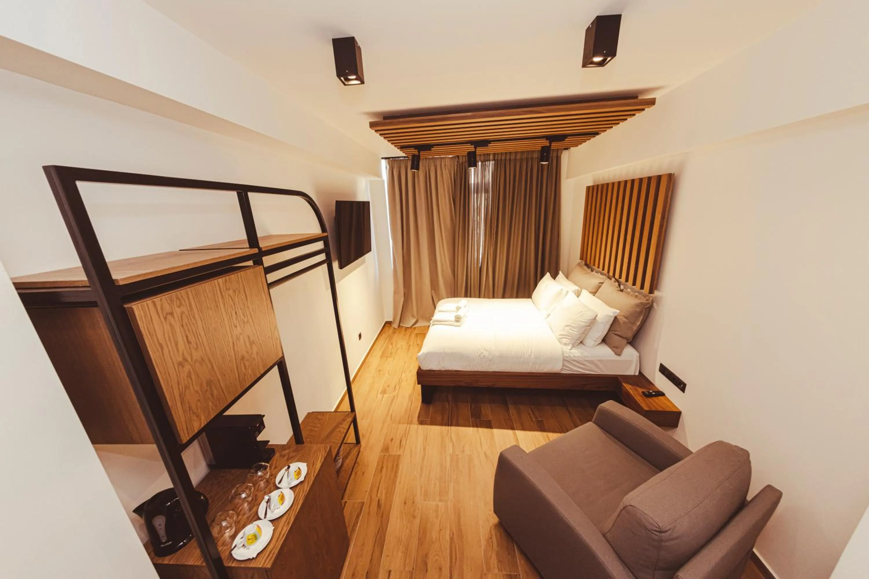 Centrally Elegant Suite by Acropolis