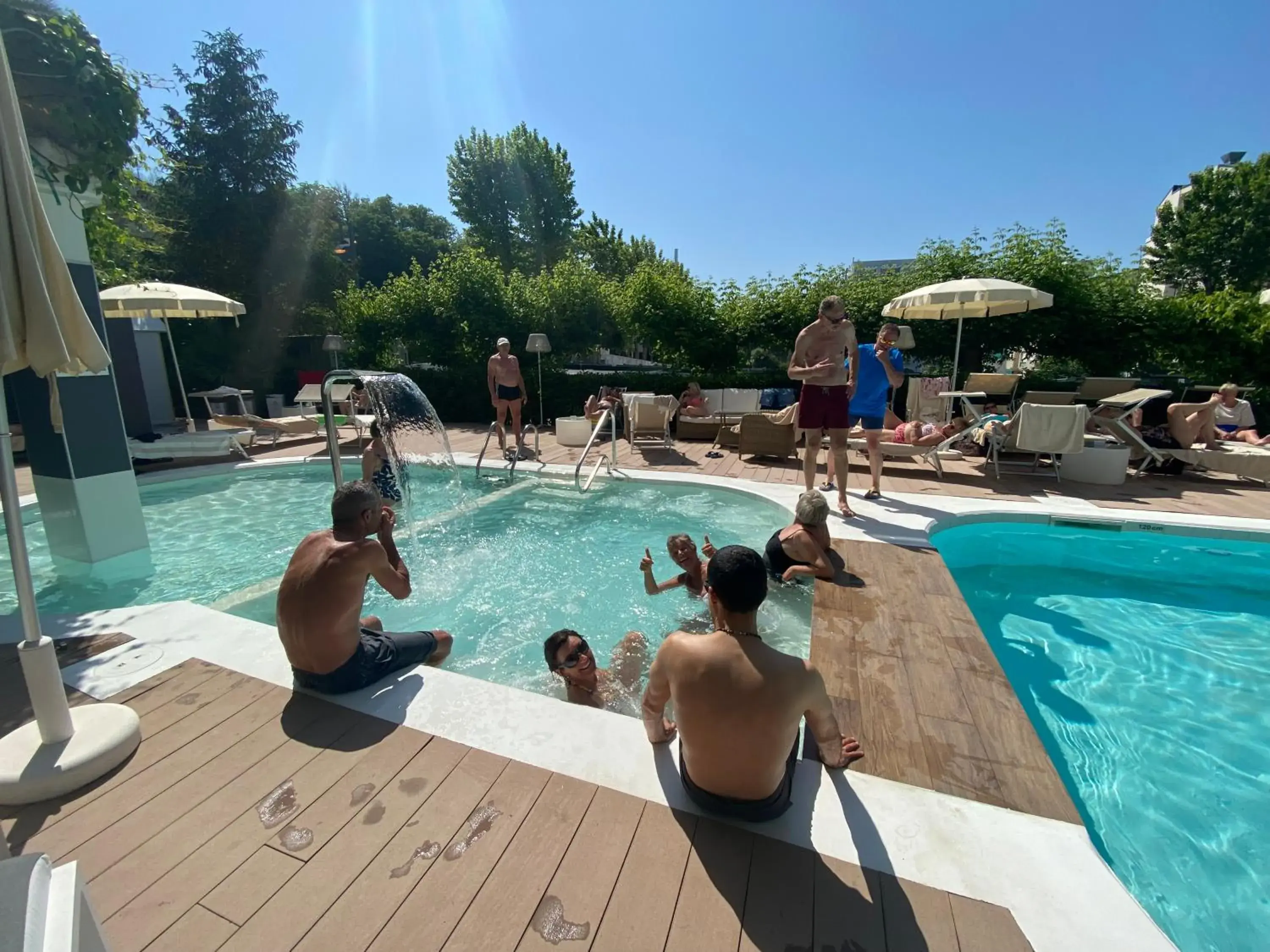 Swimming Pool in Hotel Alexander