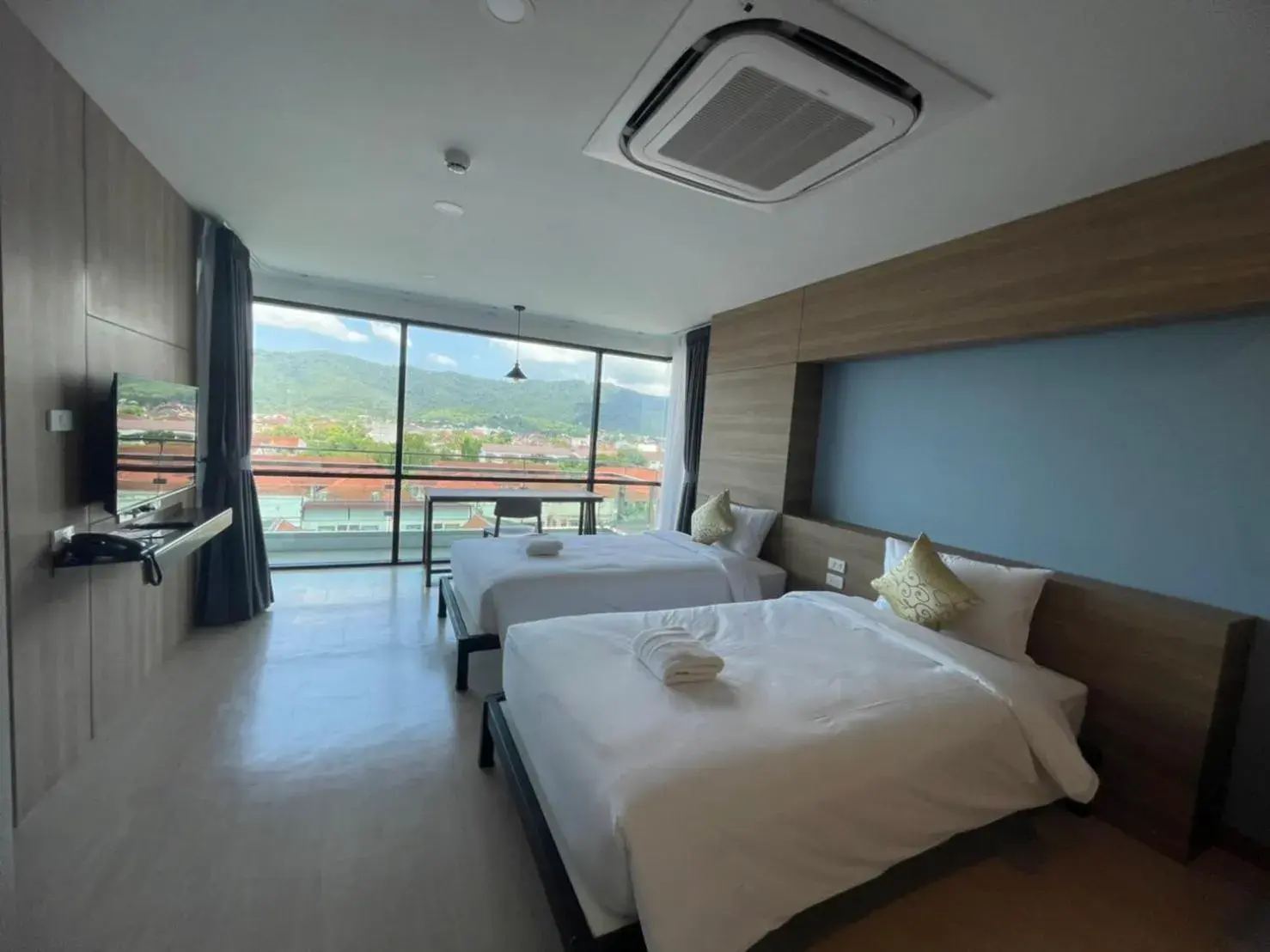 Twin Room with Mountain View in The Vita Plus Hotel Twin Room with Mountain View in The Vita Plus Hotel