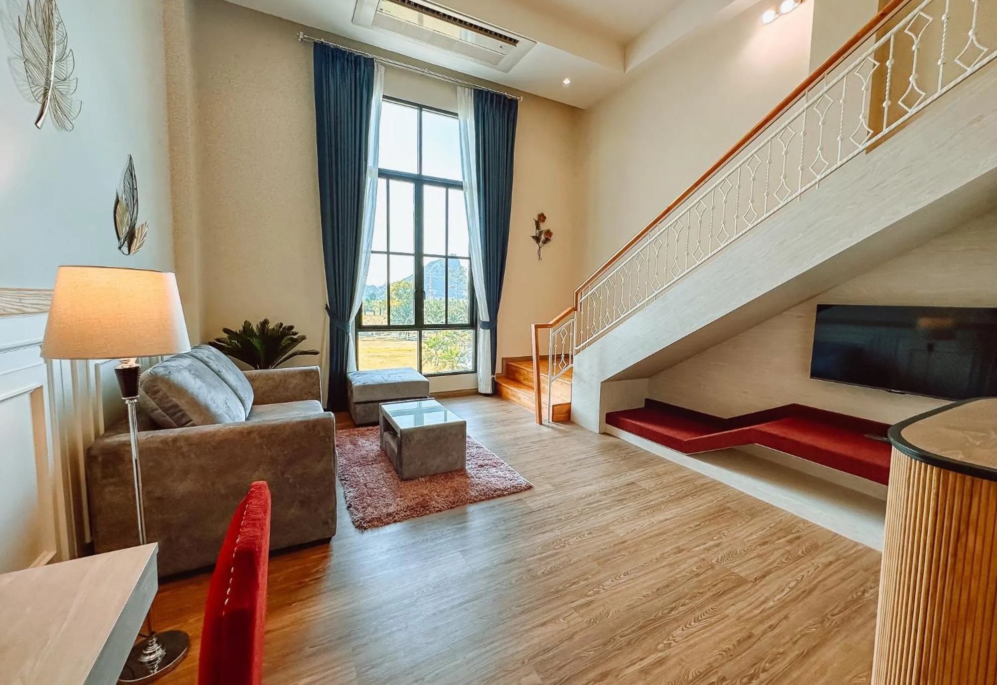 Living room in Grand Lord Hotel & Residence - Pattaya