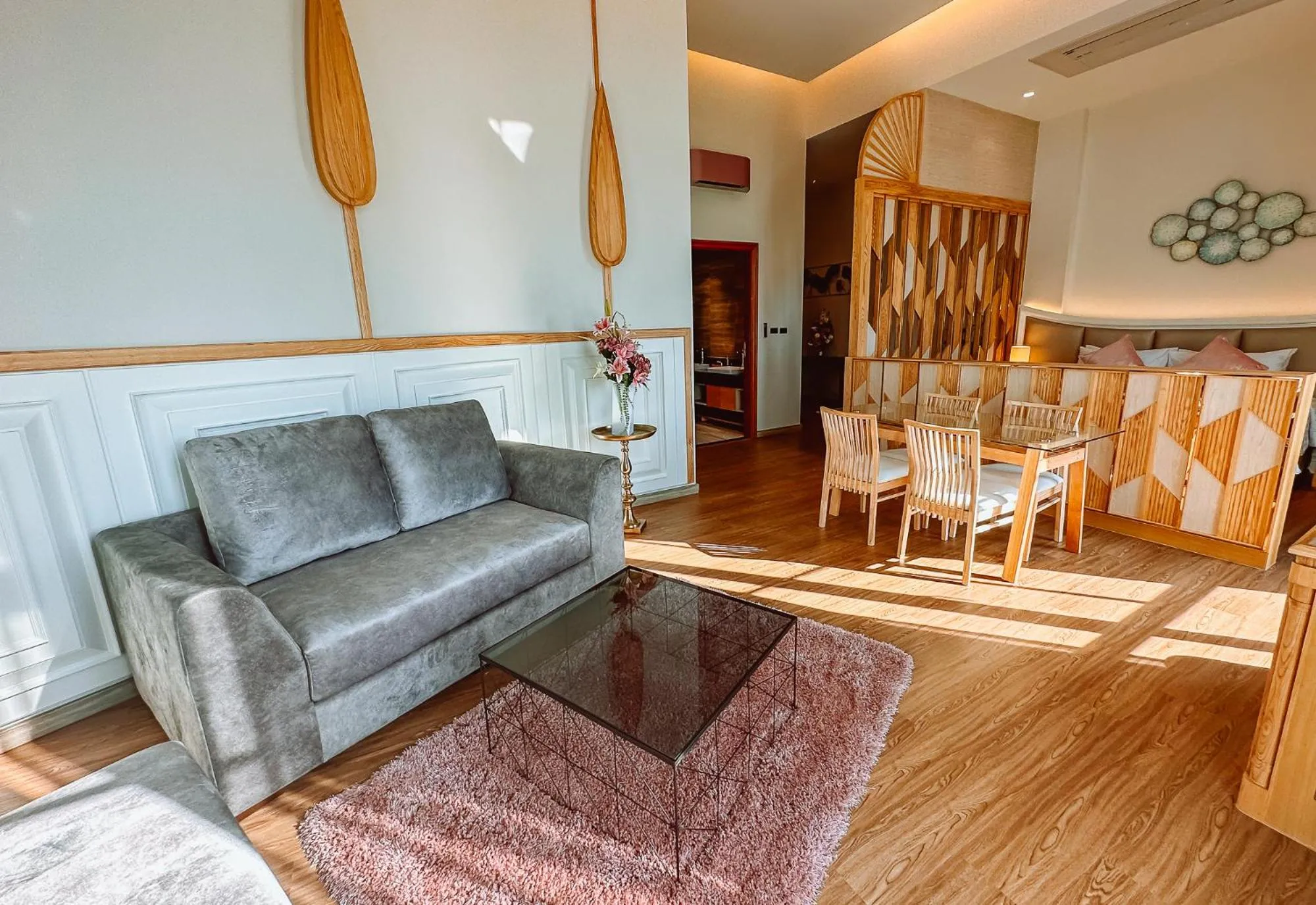 Living room in Grand Lord Hotel & Residence - Pattaya