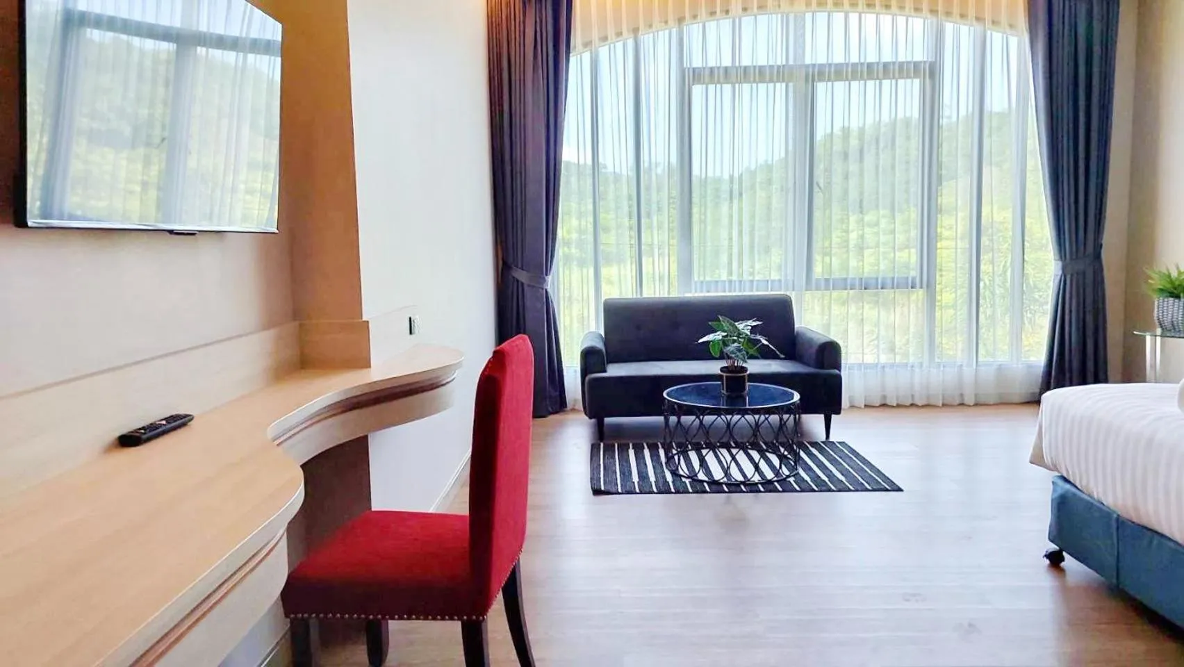 Grand Lord Hotel & Residence - Pattaya