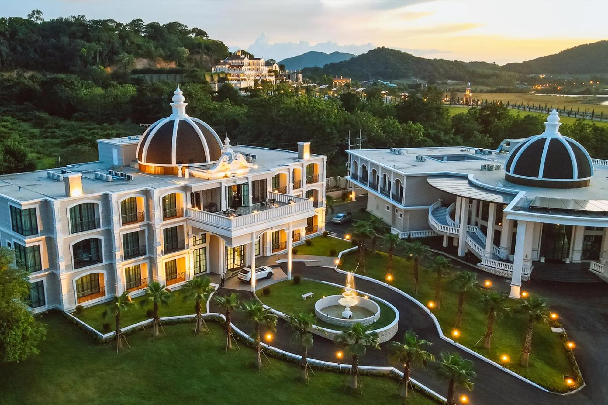 Property building in Grand Lord Hotel & Residence - Pattaya