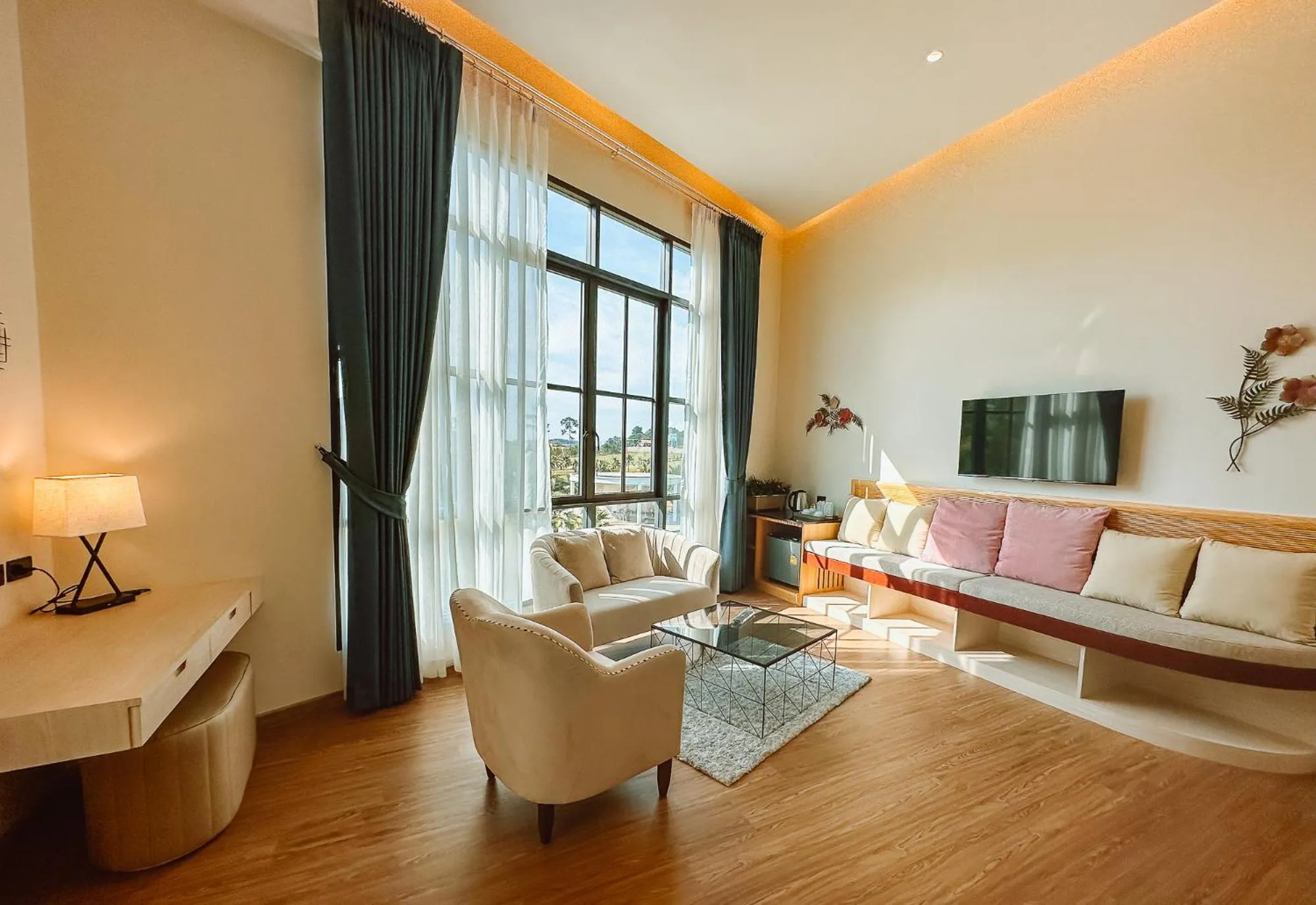 Living room in Grand Lord Hotel & Residence - Pattaya