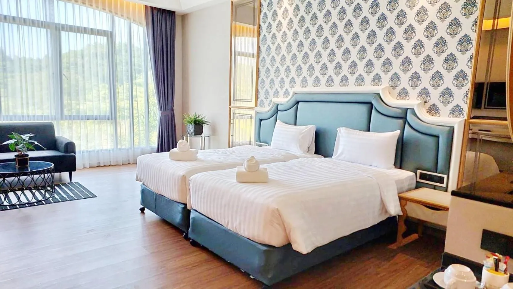 Photo of the whole room, Bed in Grand Lord Hotel & Residence - Pattaya