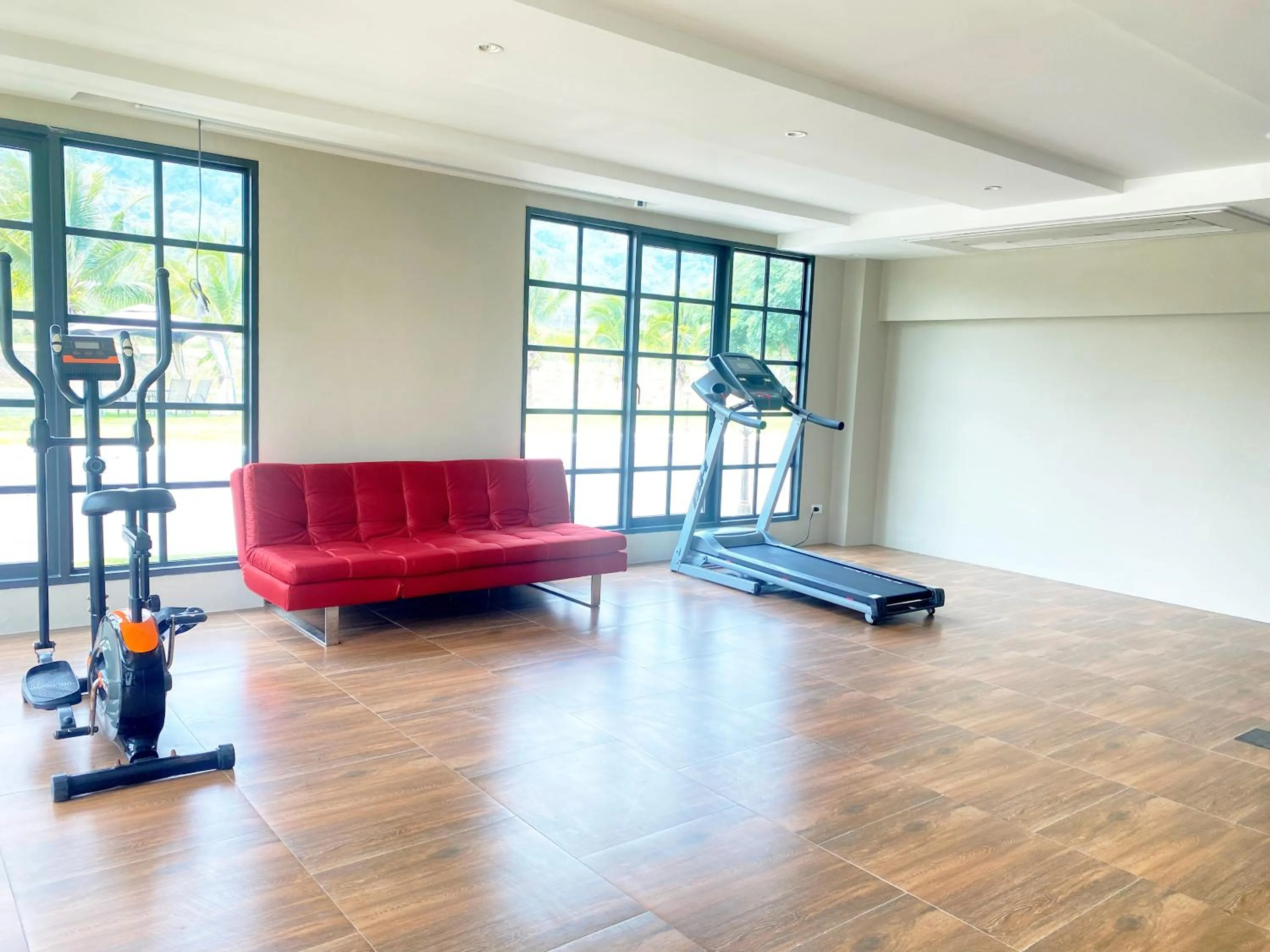 Fitness centre/facilities in Grand Lord Hotel & Residence - Pattaya
