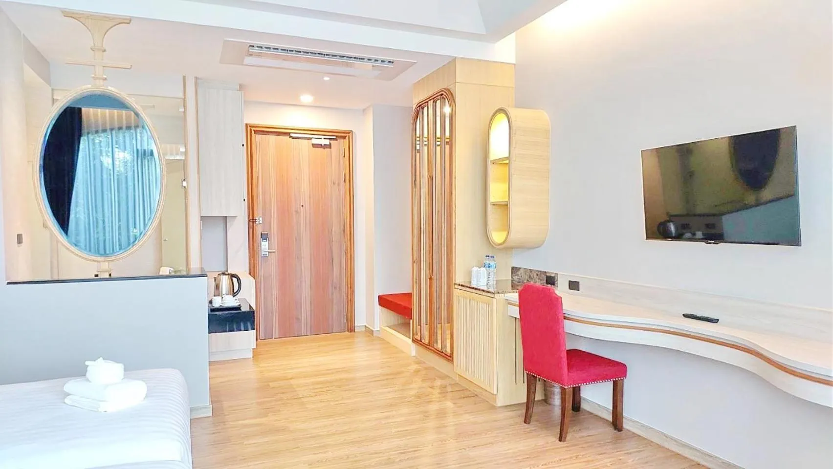 Photo of the whole room in Grand Lord Hotel & Residence - Pattaya