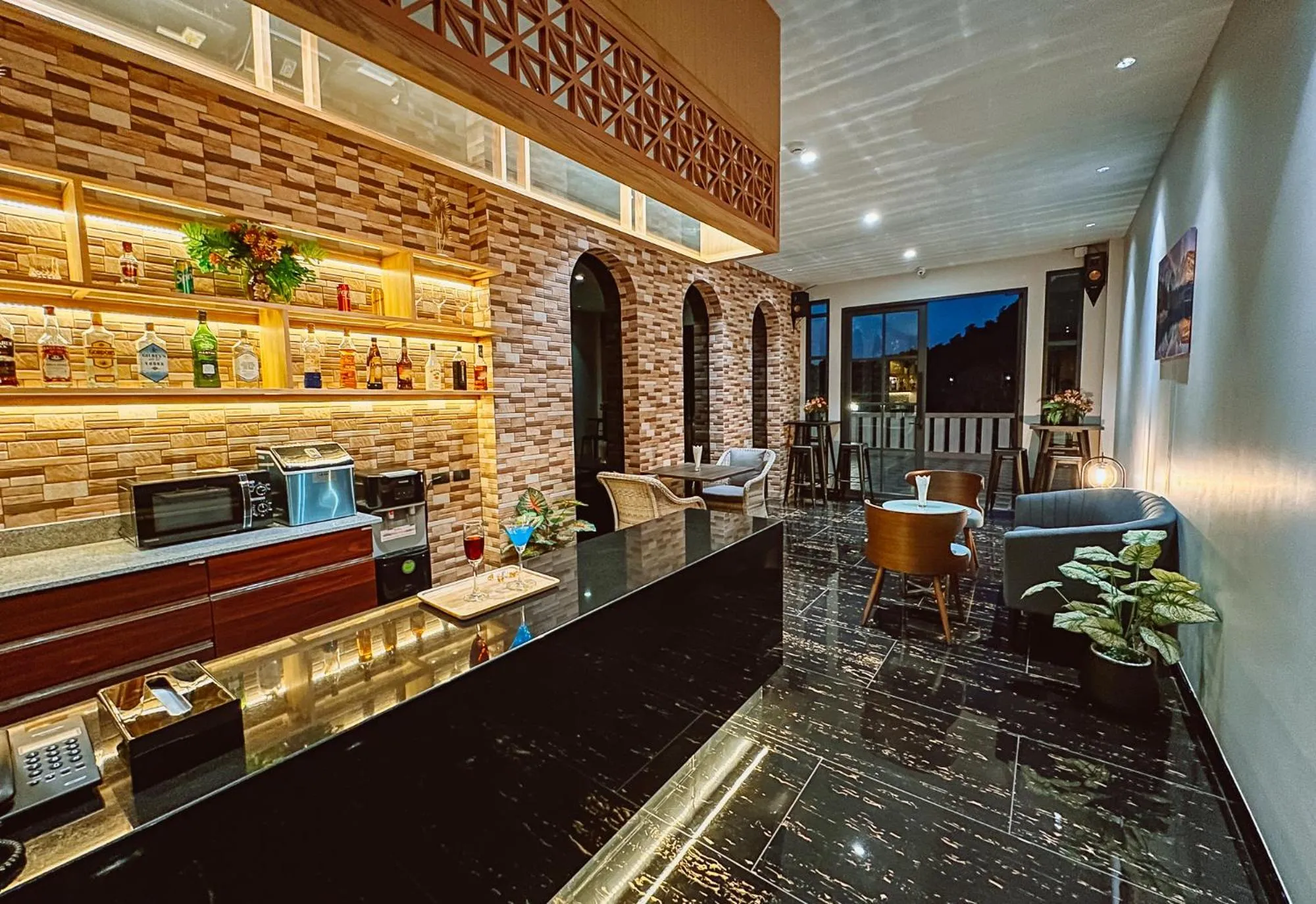 Restaurant/places to eat in Grand Lord Hotel & Residence - Pattaya