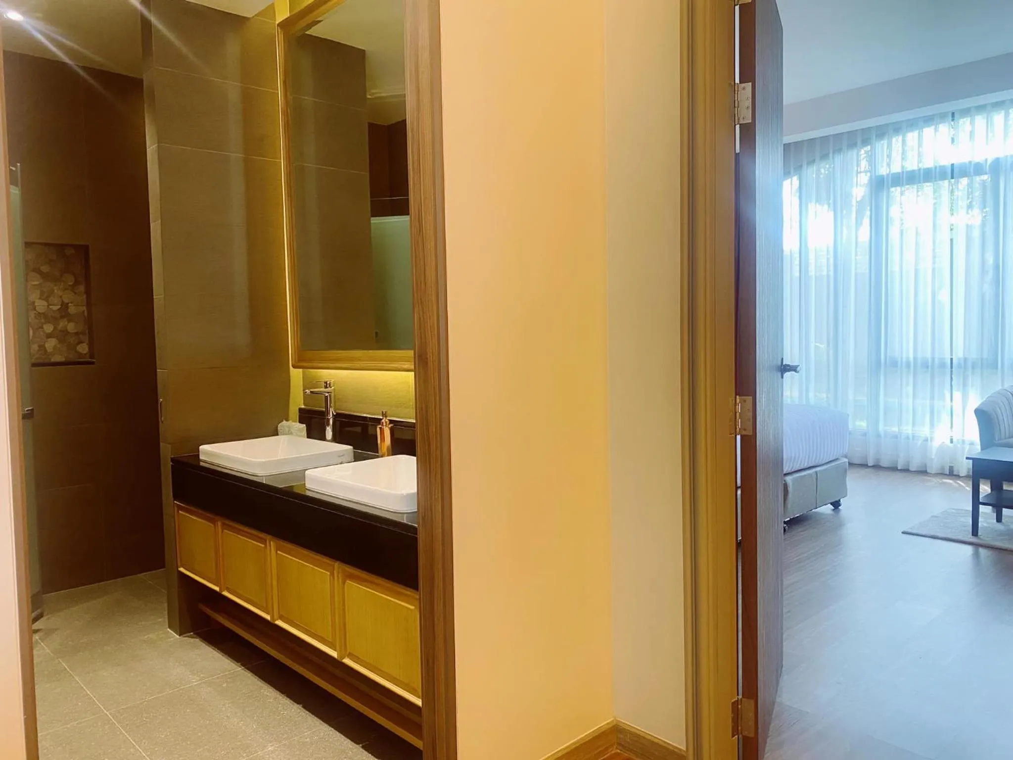 Toilet, Bed in Grand Lord Hotel & Residence - Pattaya