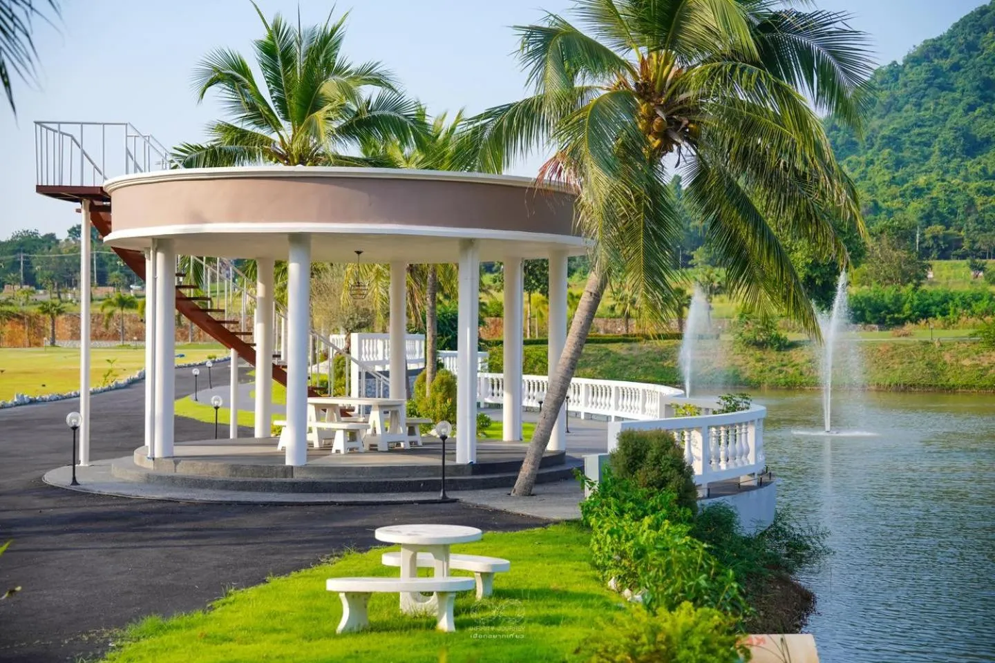 Restaurant/places to eat in Grand Lord Hotel & Residence - Pattaya