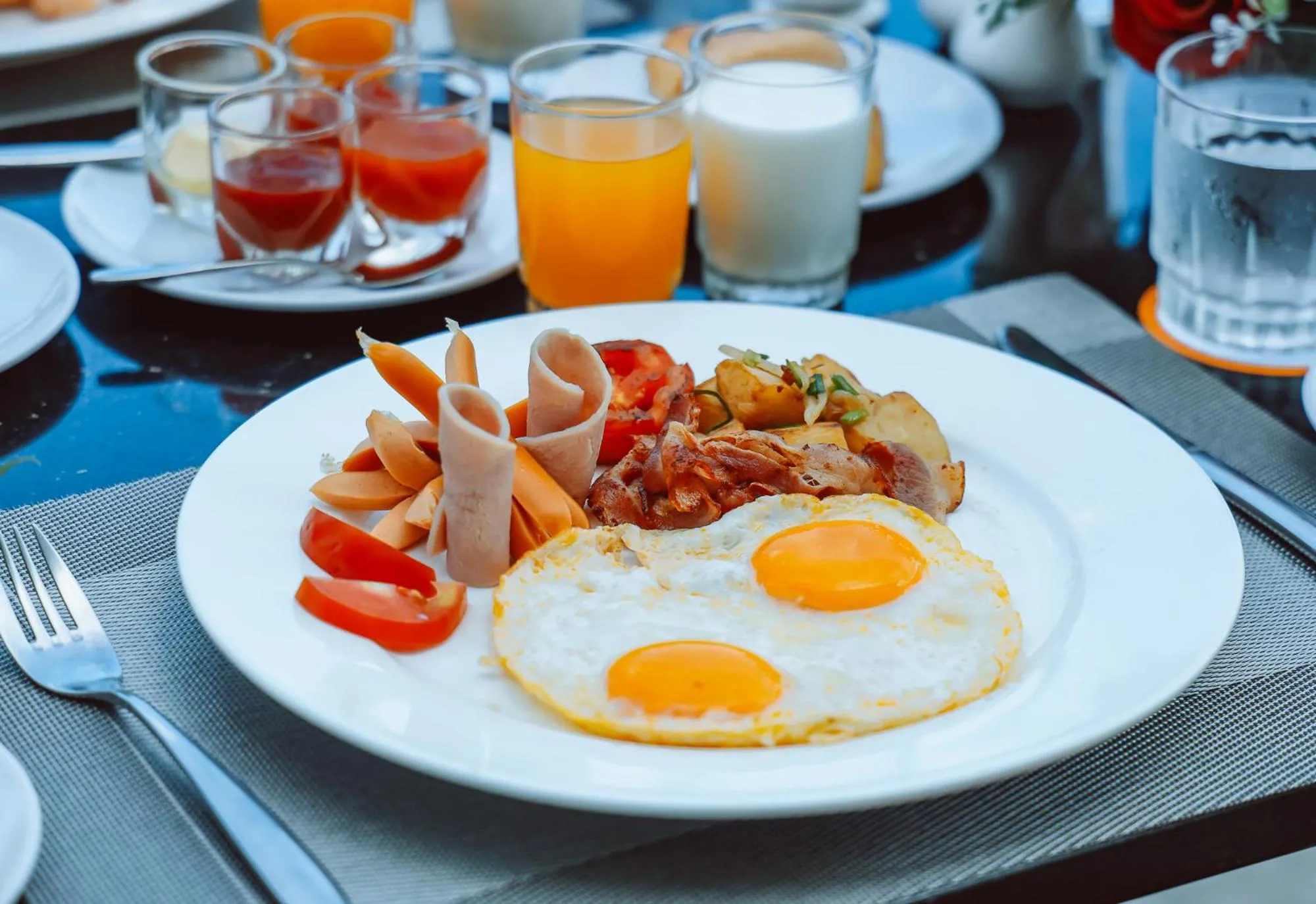 Restaurant/places to eat in Grand Lord Hotel & Residence - Pattaya