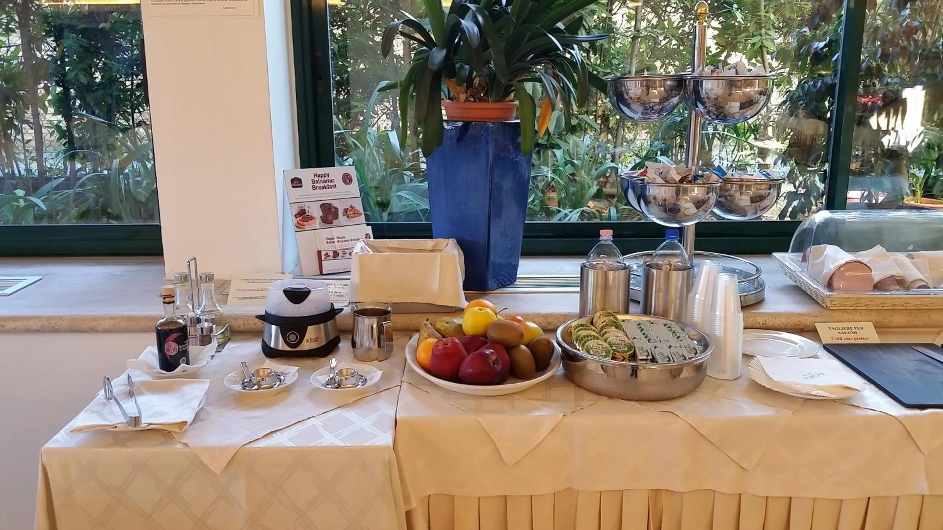 Continental breakfast in Hotel Europa Beach Village