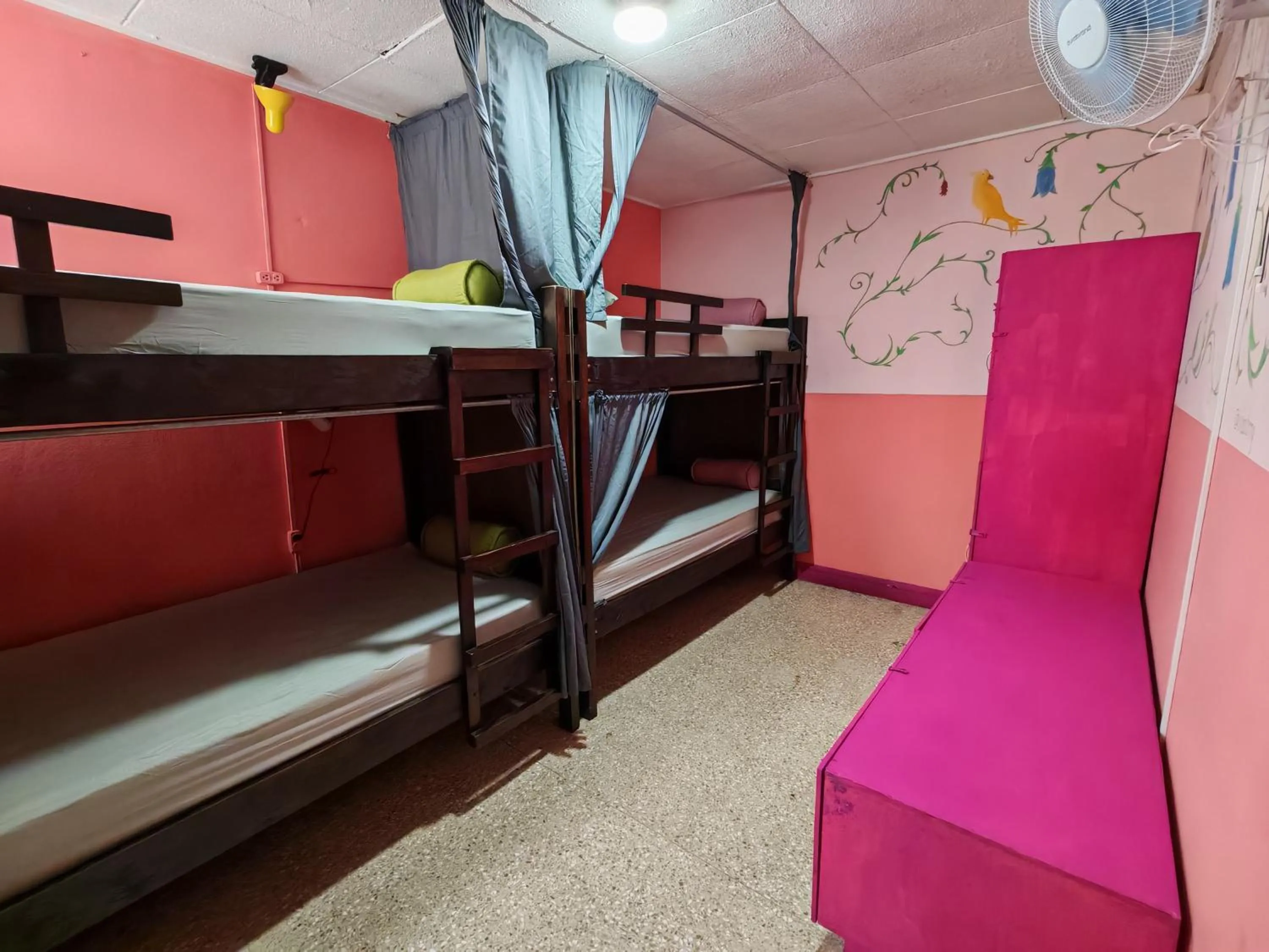 Bedroom, Bed in Chillout Hostel Barrio Escalante