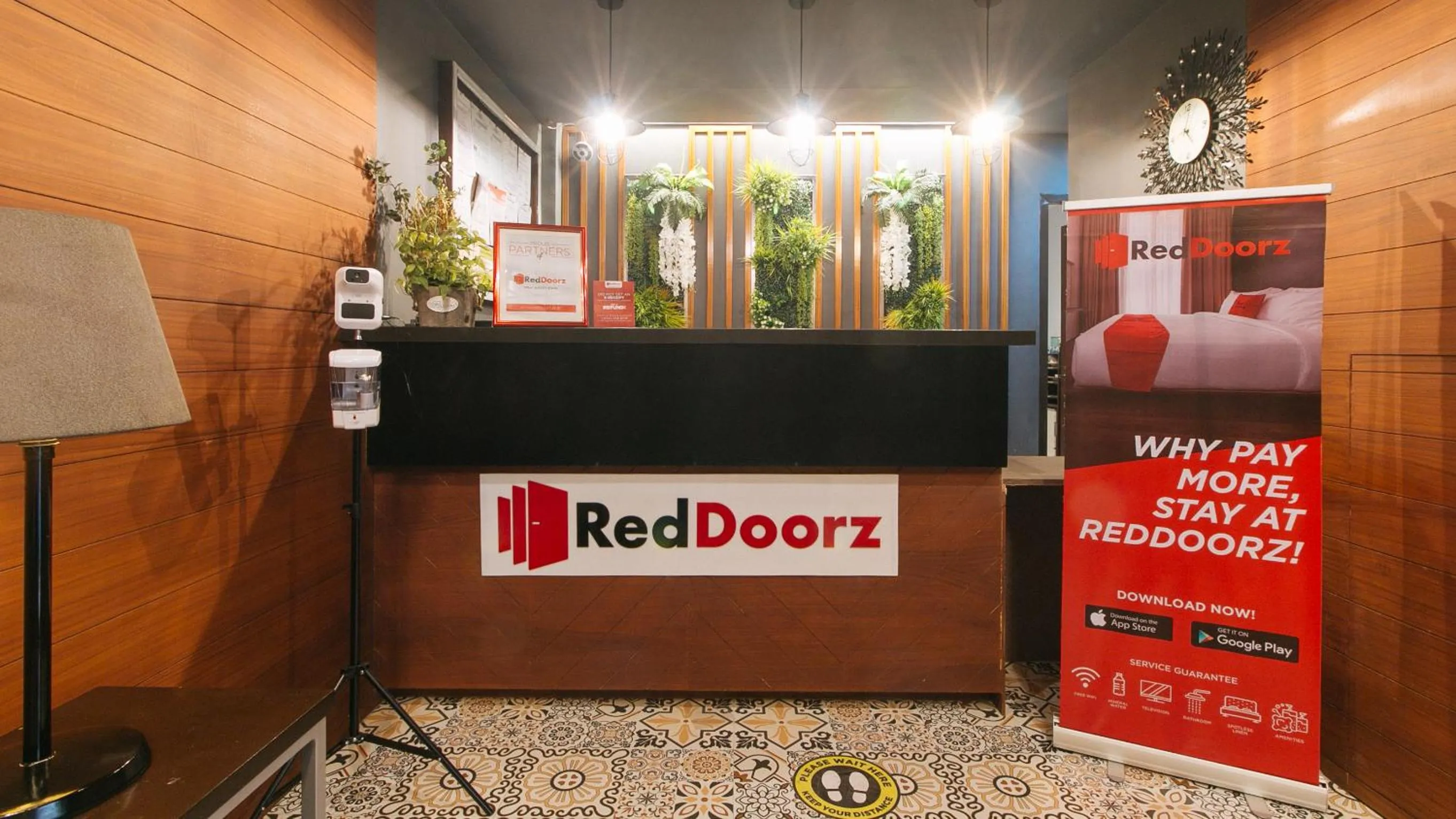 Lobby or reception in RedDoorz @ Gardenview Hotel GTower Angeles