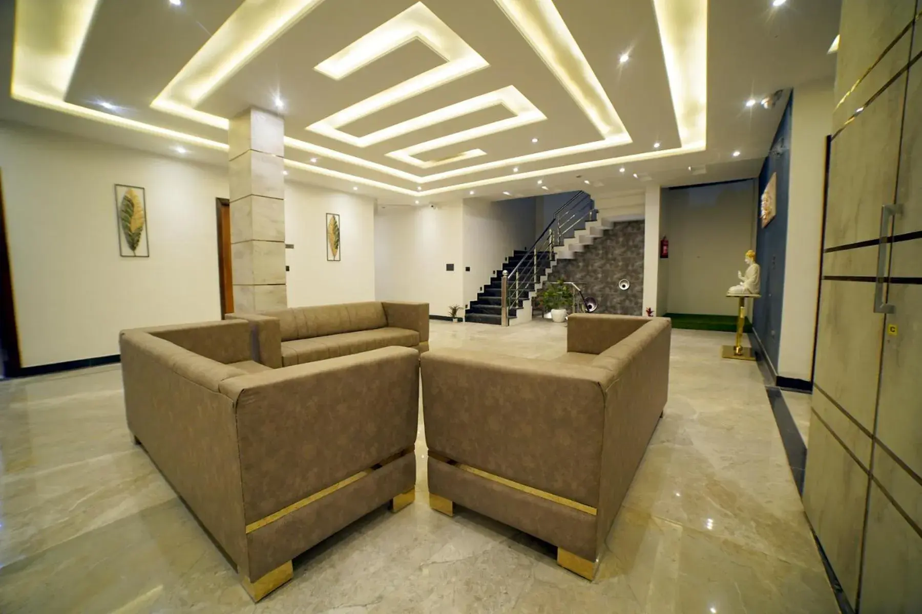 Lobby or reception in Hotel Elite - 5 Mins From Golden Temple Lobby or reception in Hotel Elite - 5 Mins From Golden Temple