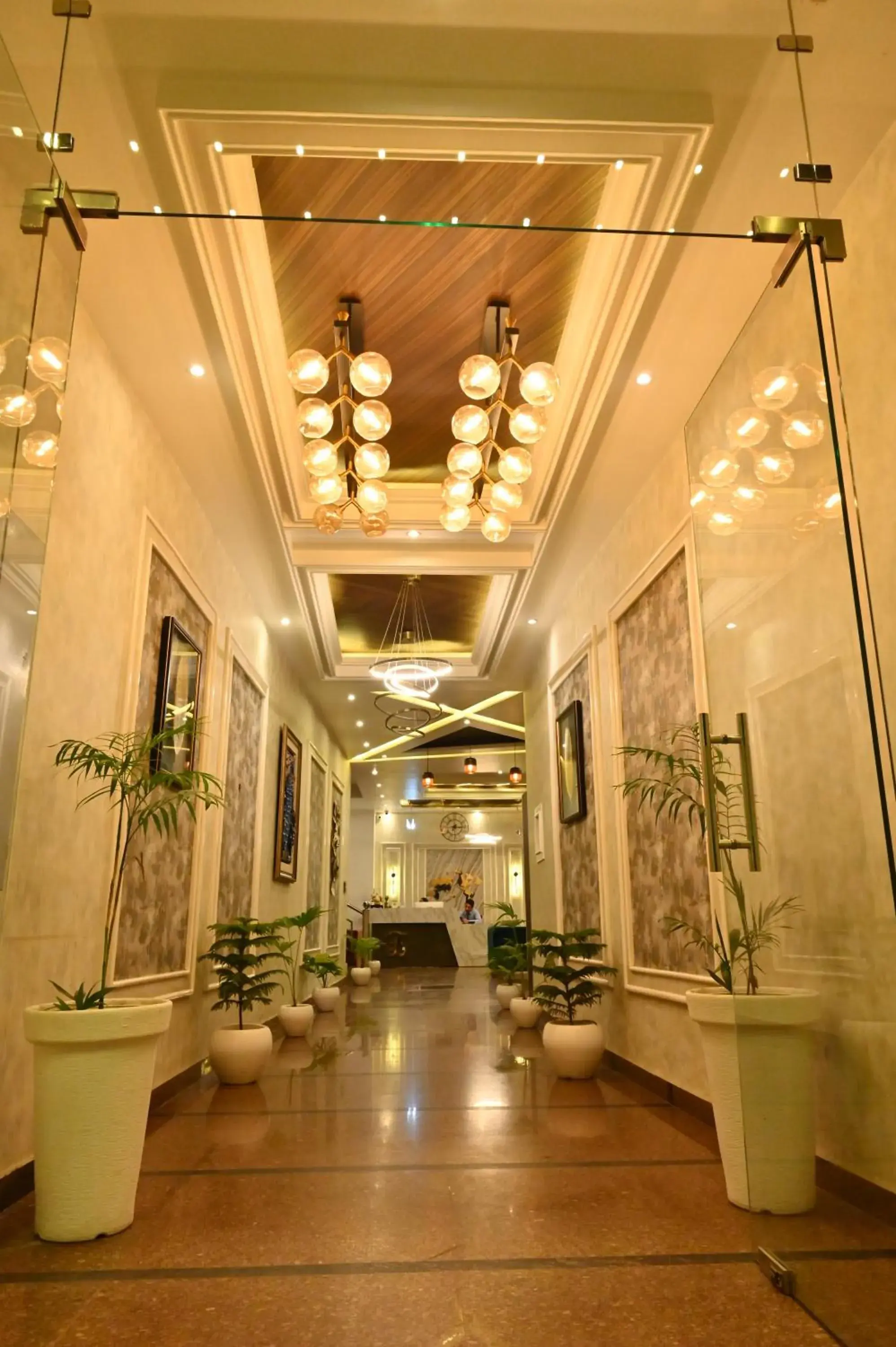 Facade/entrance in Hotel Elite - 5 Mins From Golden Temple Facade/entrance in Hotel Elite - 5 Mins From Golden Temple