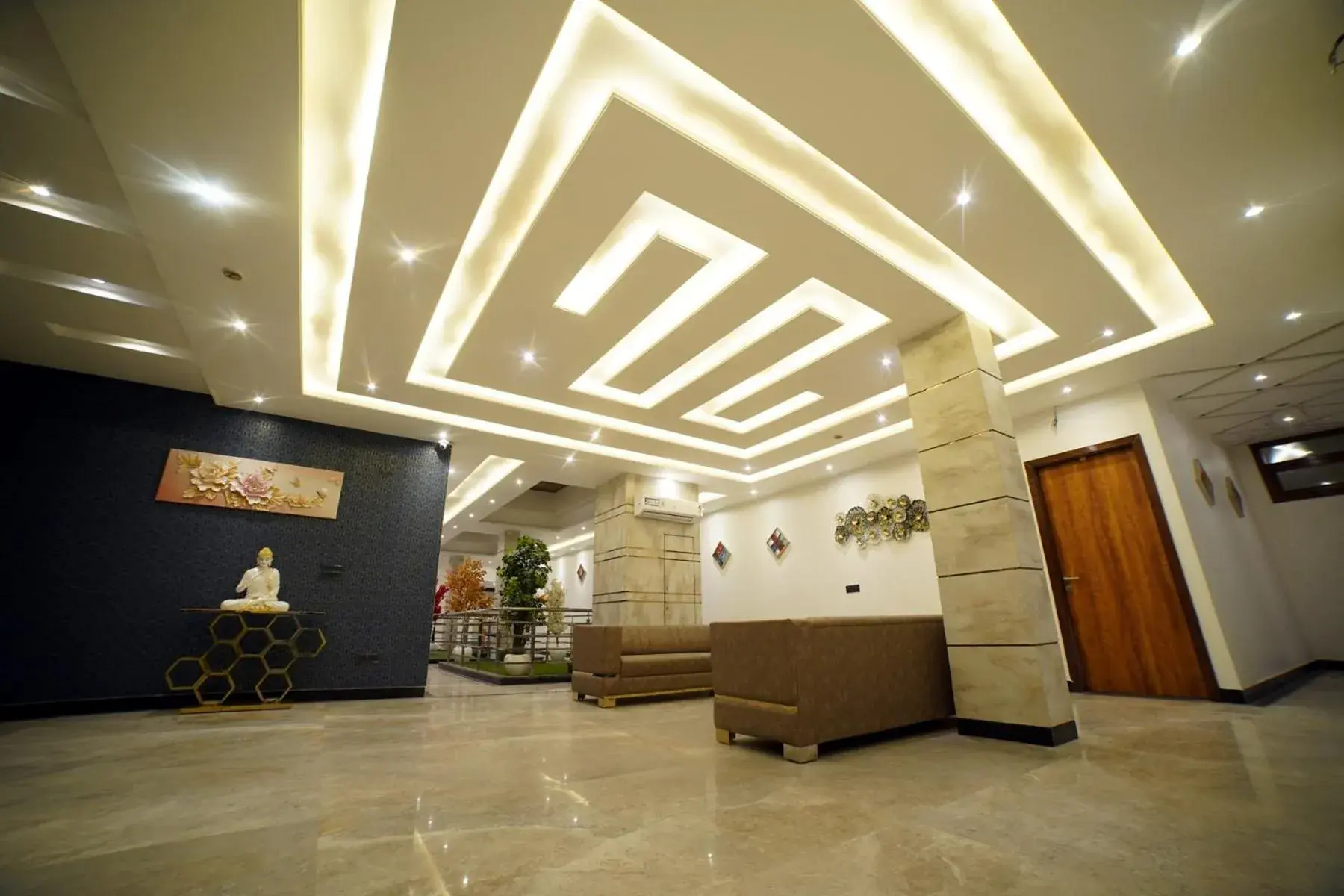 Lobby or reception in Hotel Elite - 5 Mins From Golden Temple Lobby or reception in Hotel Elite - 5 Mins From Golden Temple