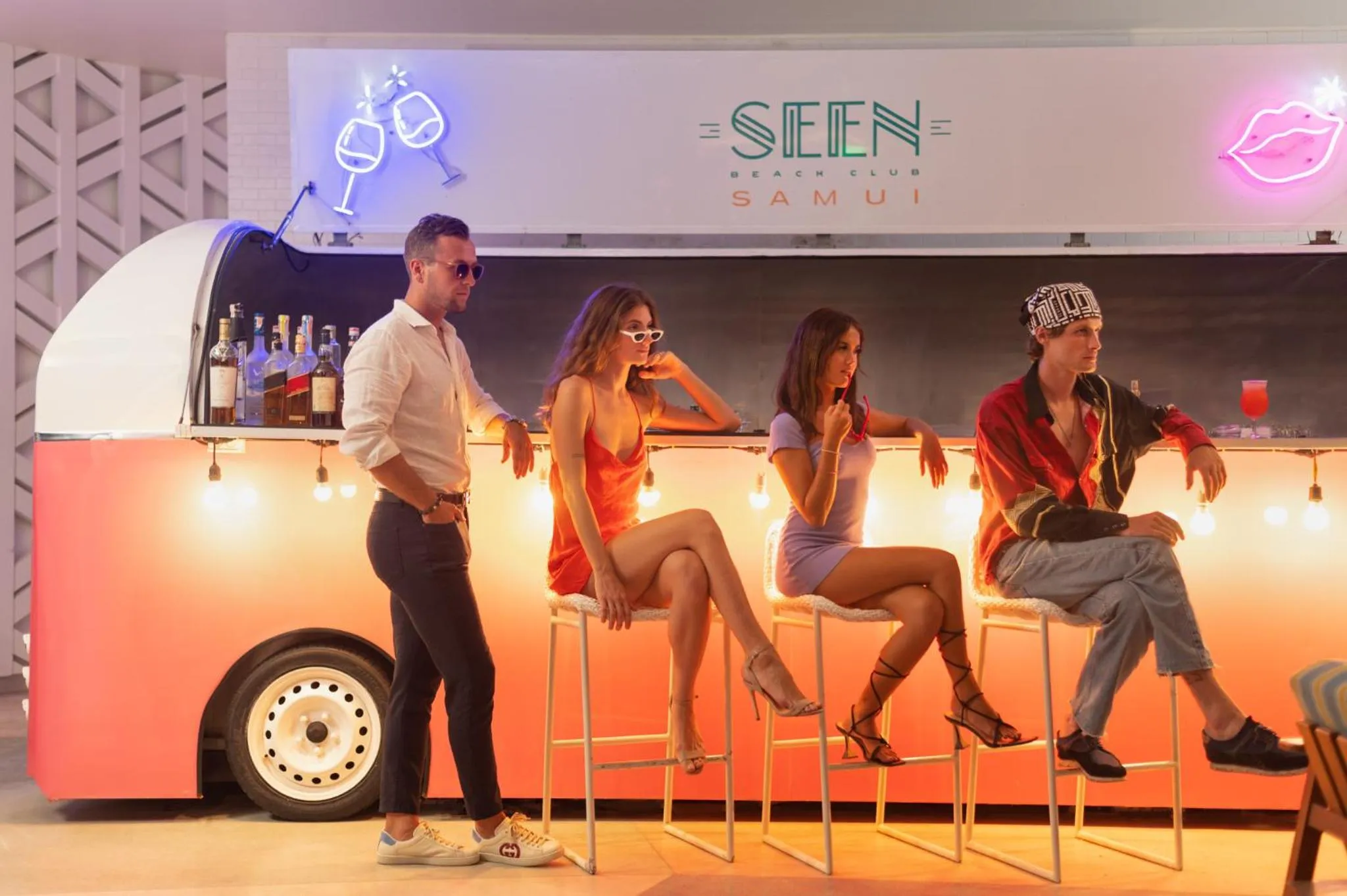 Lounge or bar in Avani Chaweng Samui Hotel & Beach Club - Adults Only