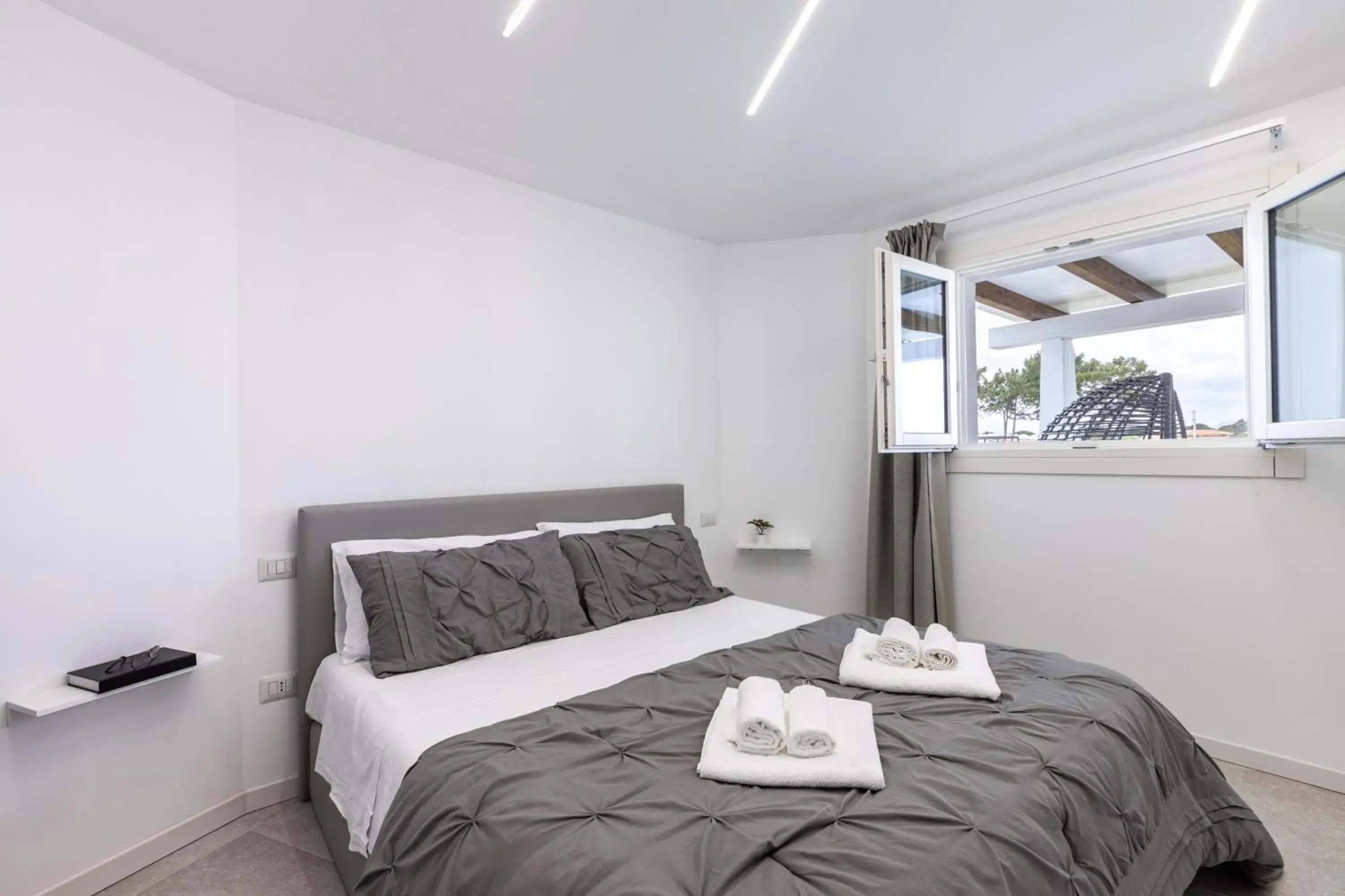 Apartment with Lake View in Baia del Sole Resort Apartment with Lake View in Baia del Sole Resort