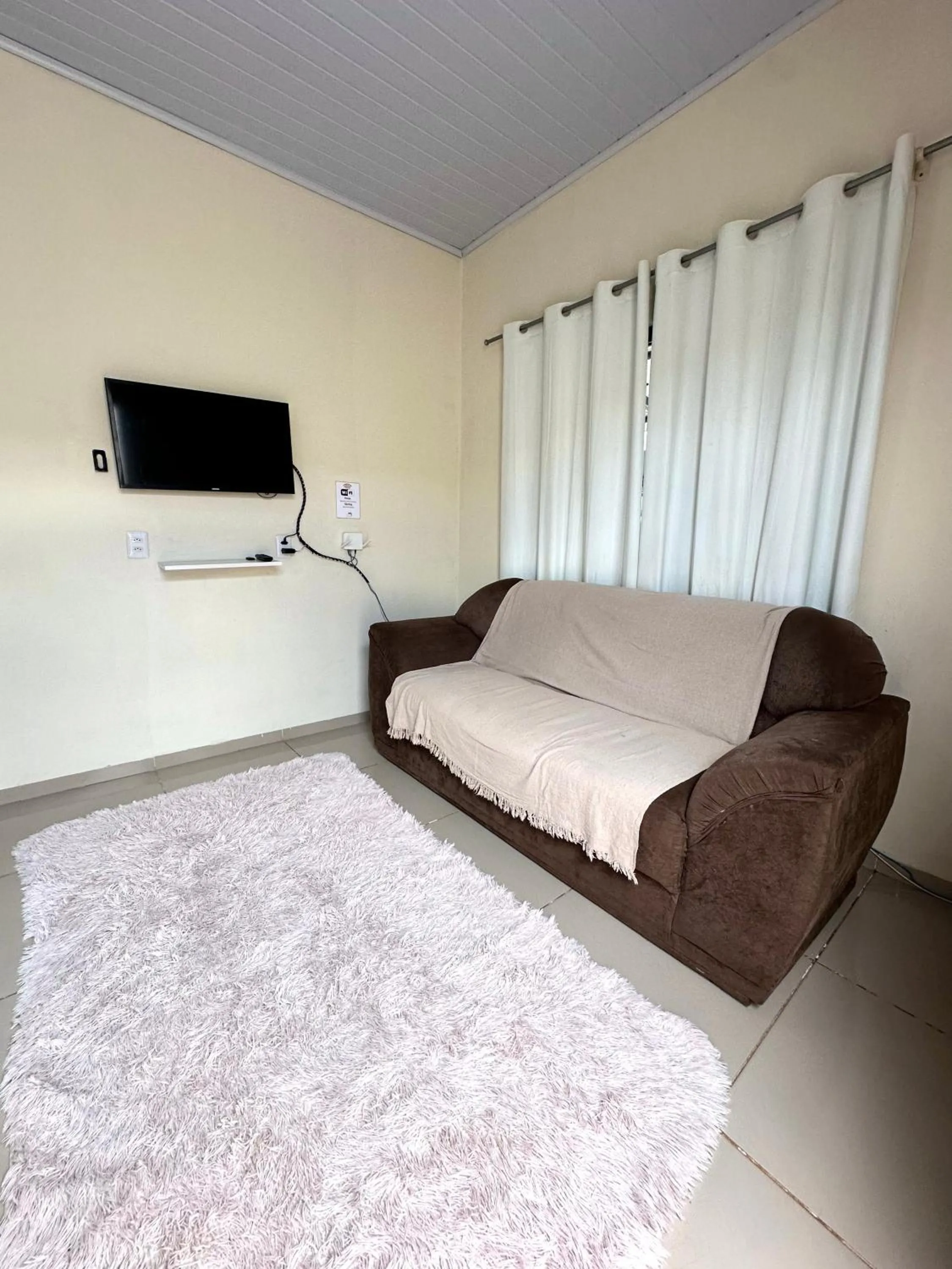 TV and multimedia, Bed in Residencial Davisis - Parada do Jalapão