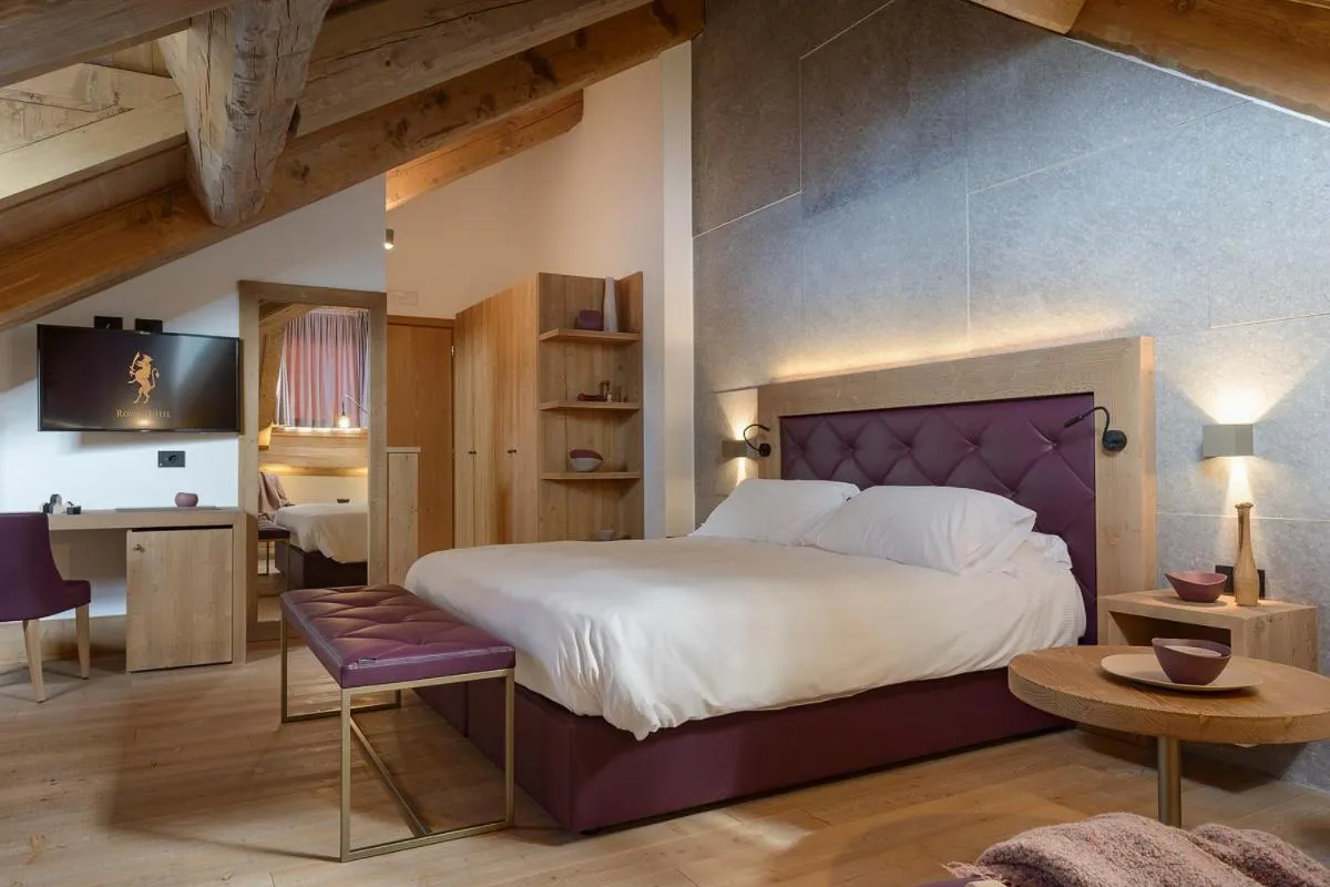 Bed in Royal Hotel Cortina