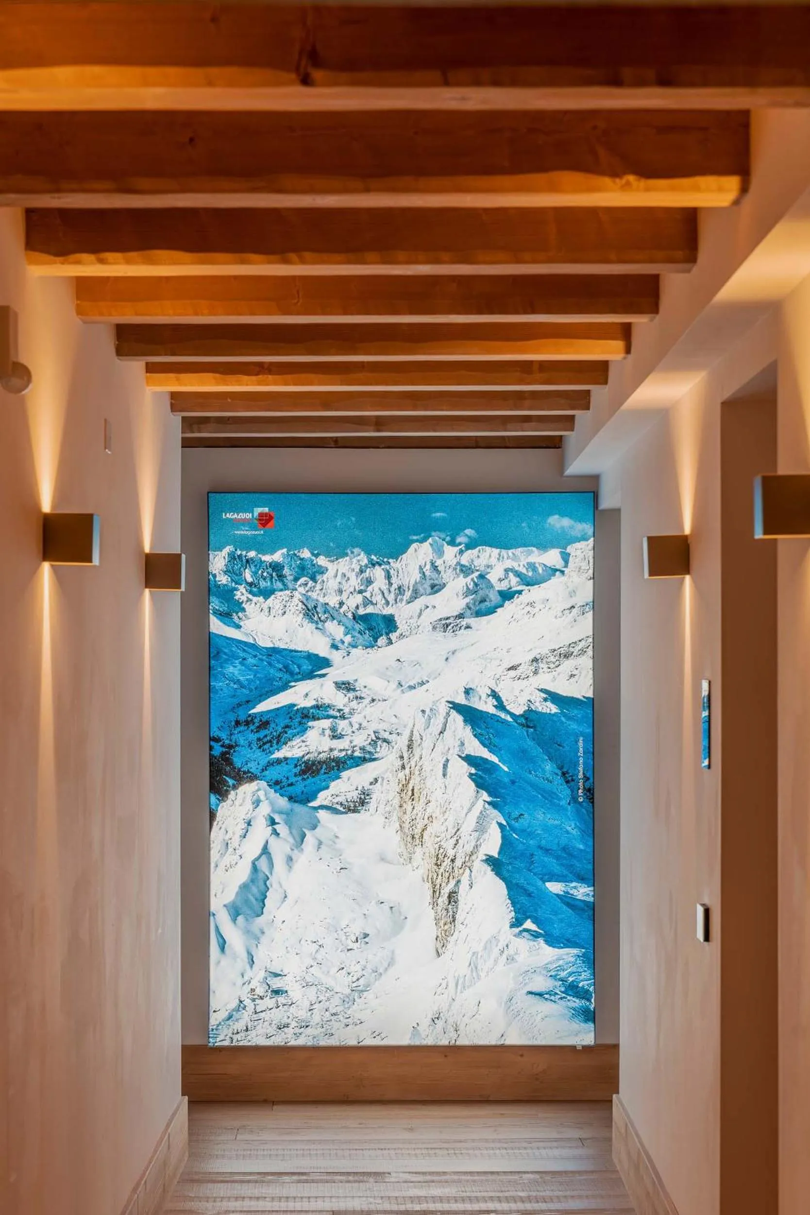 Decorative detail in Royal Hotel Cortina