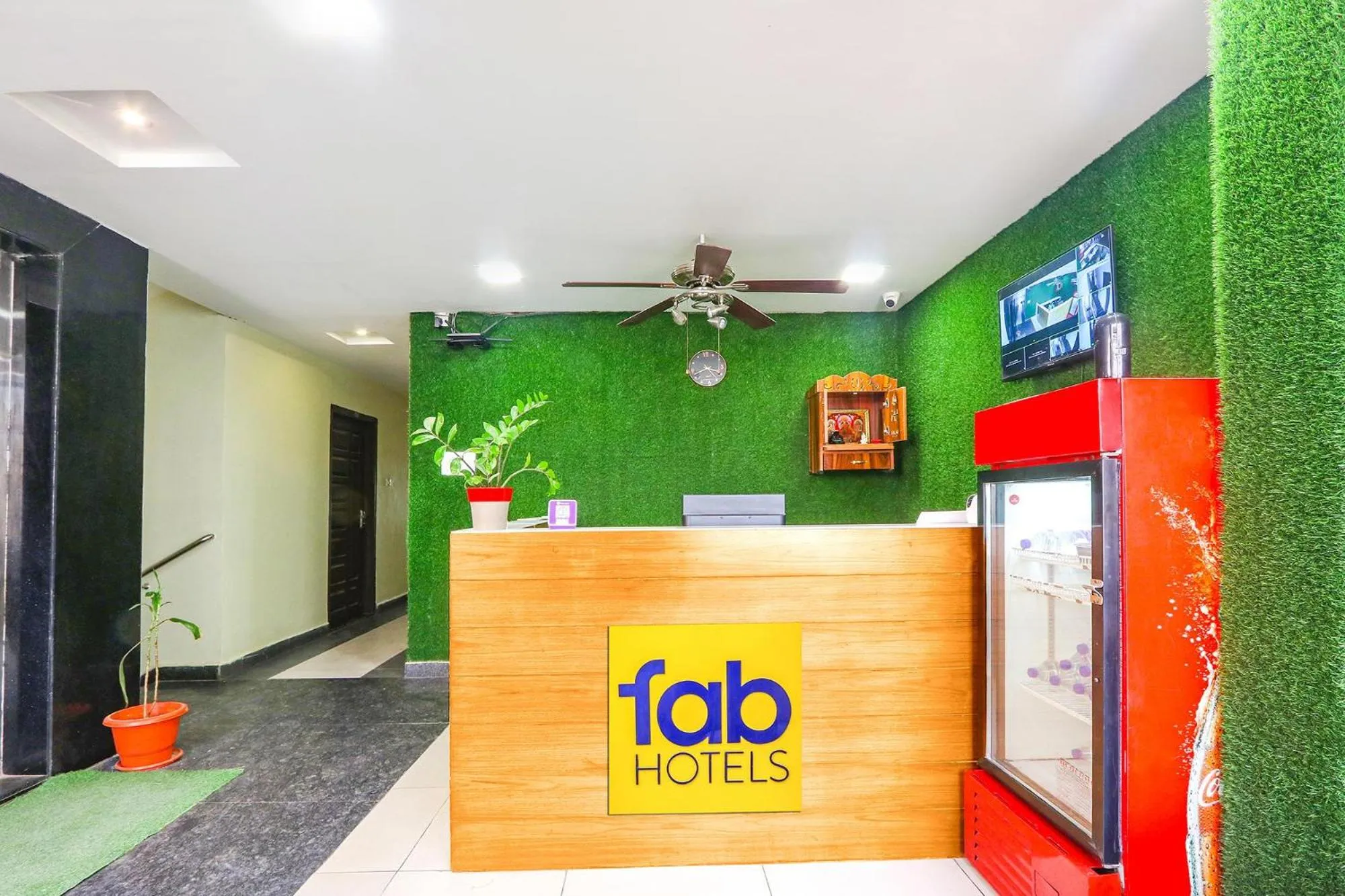 Lobby or reception in FabHotel Galaxy Suites