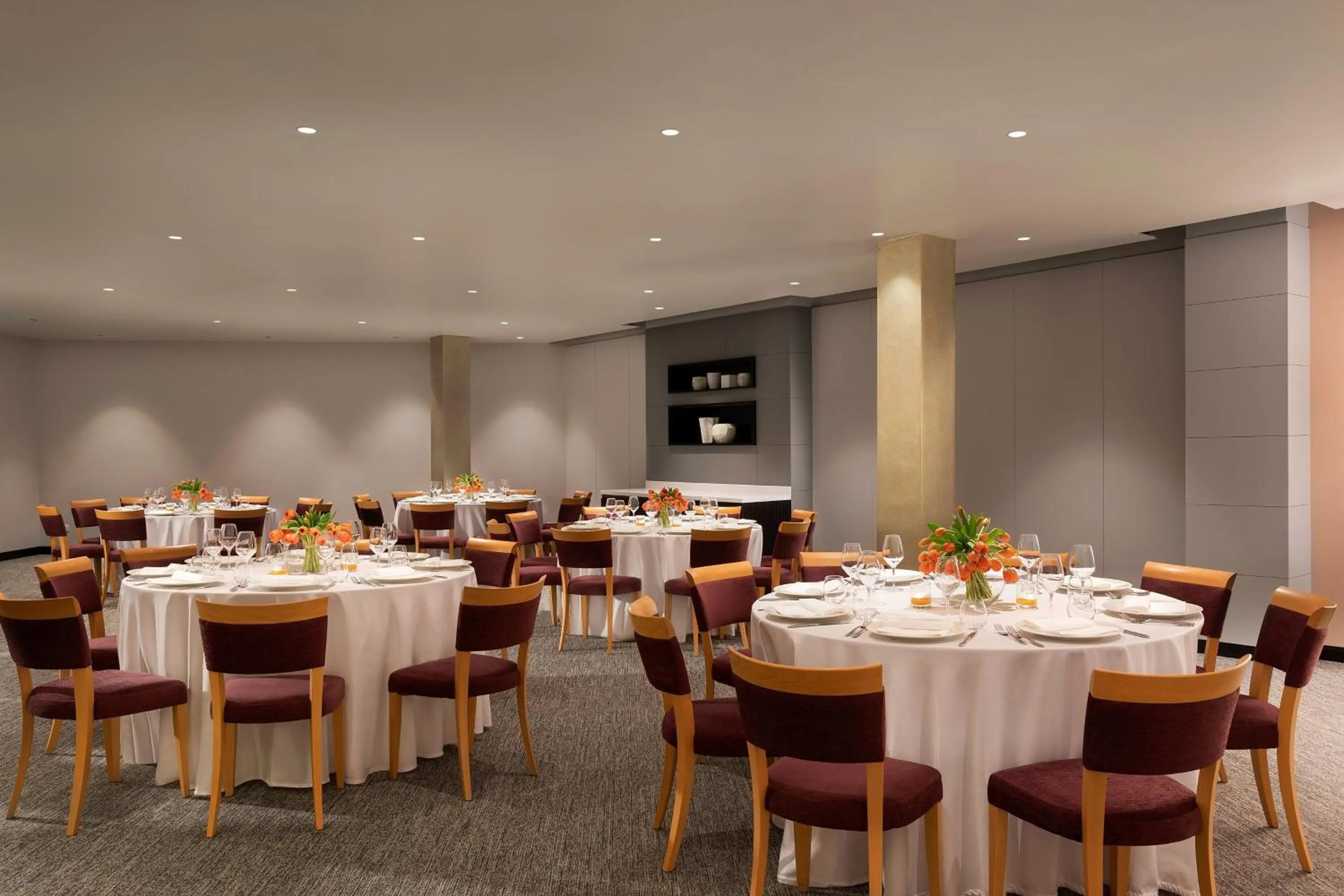 Restaurant/places to eat in Le Meridien Visconti Rome