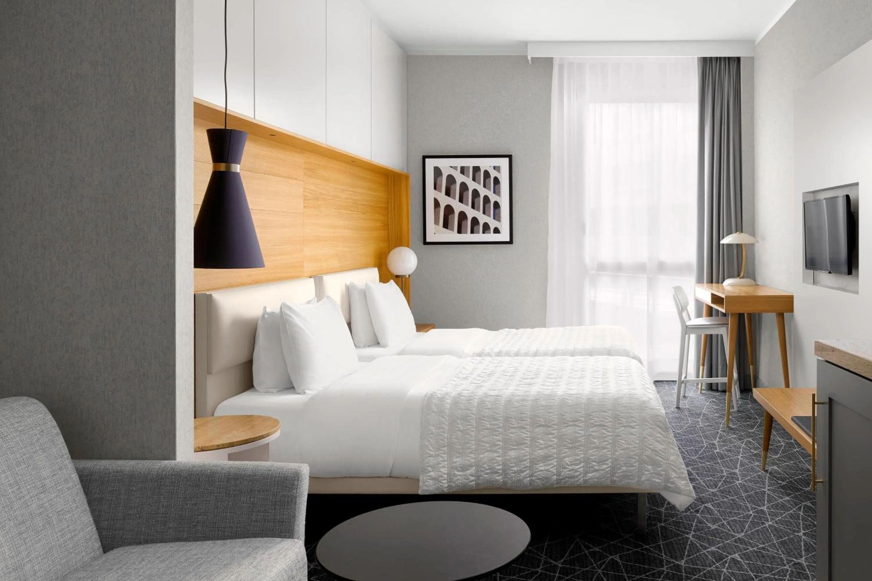 Photo of the whole room, Bed in Le Meridien Visconti Rome