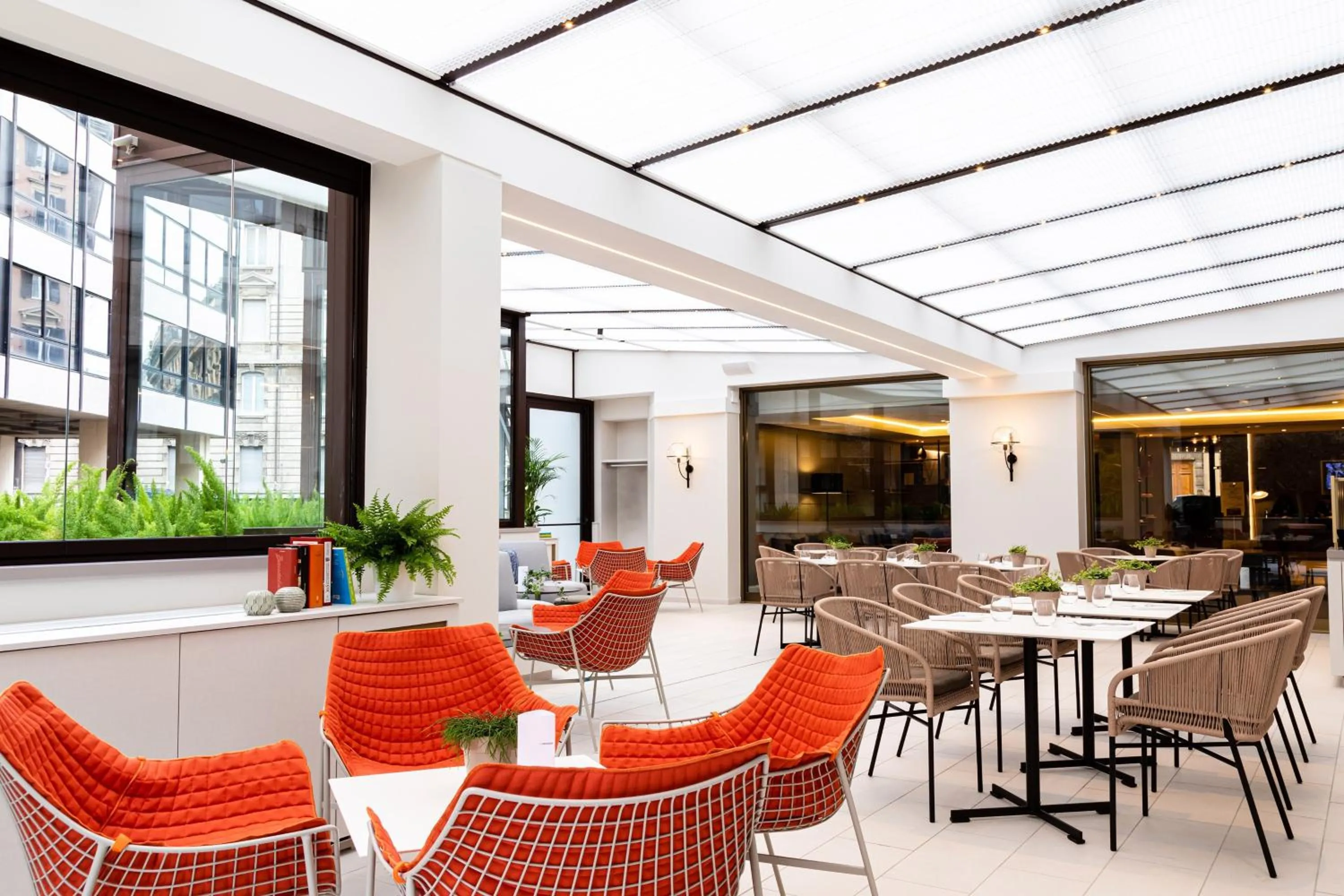 Restaurant/places to eat in Le Meridien Visconti Rome